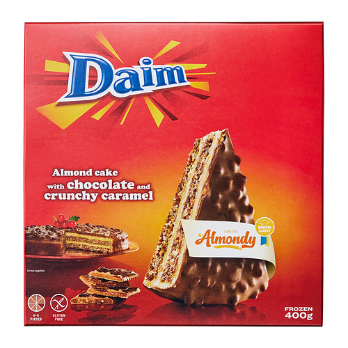 DAIM almond cake chocolate and crunch