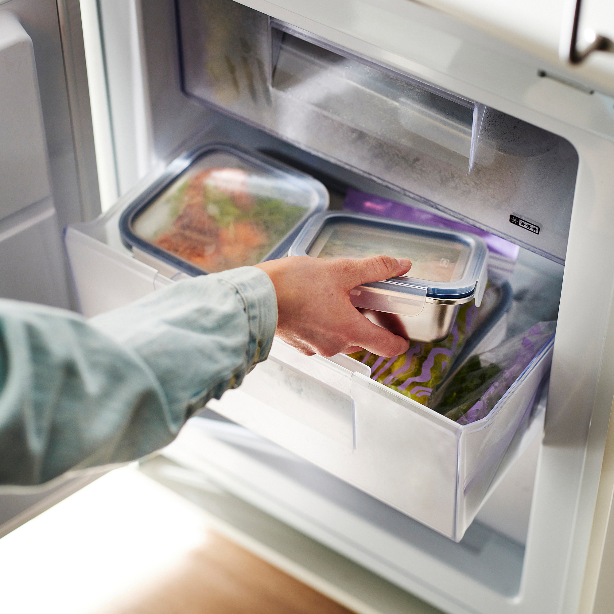 IKEA 365+ food container with lid