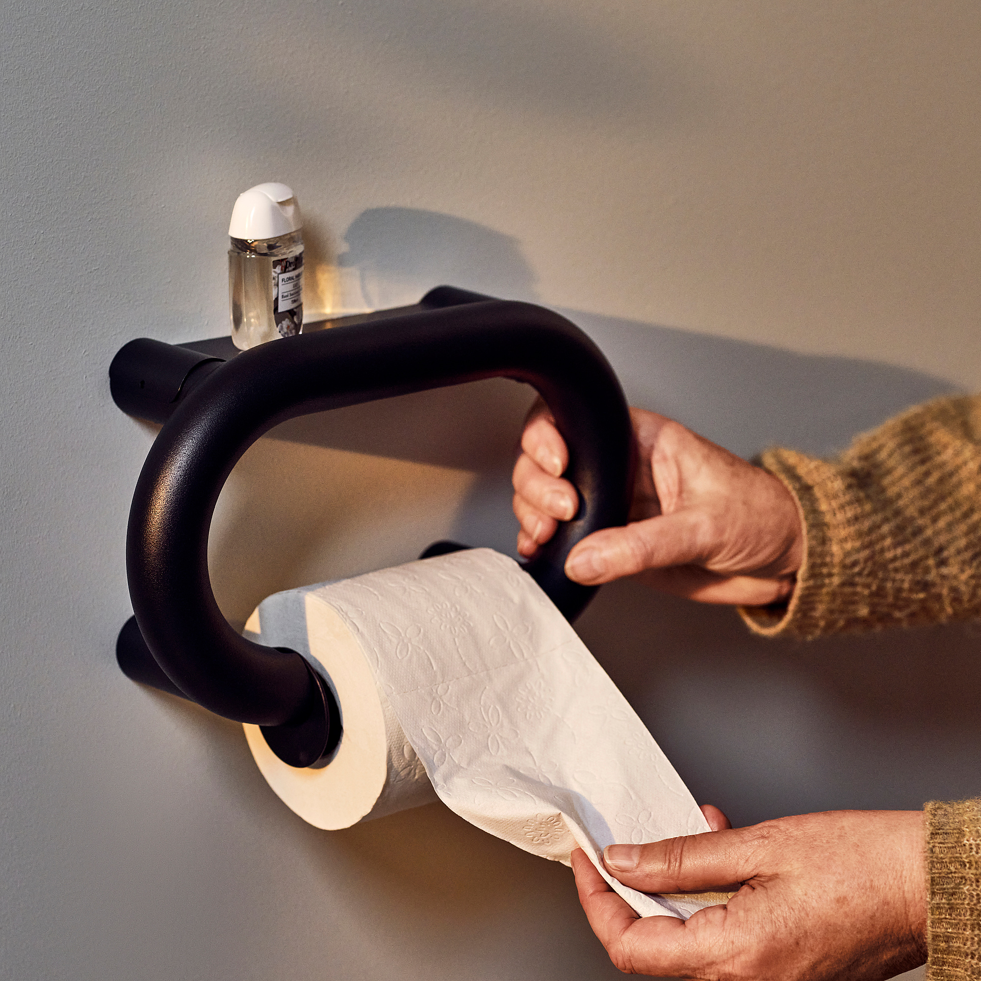 BÄSINGEN toilet roll holder