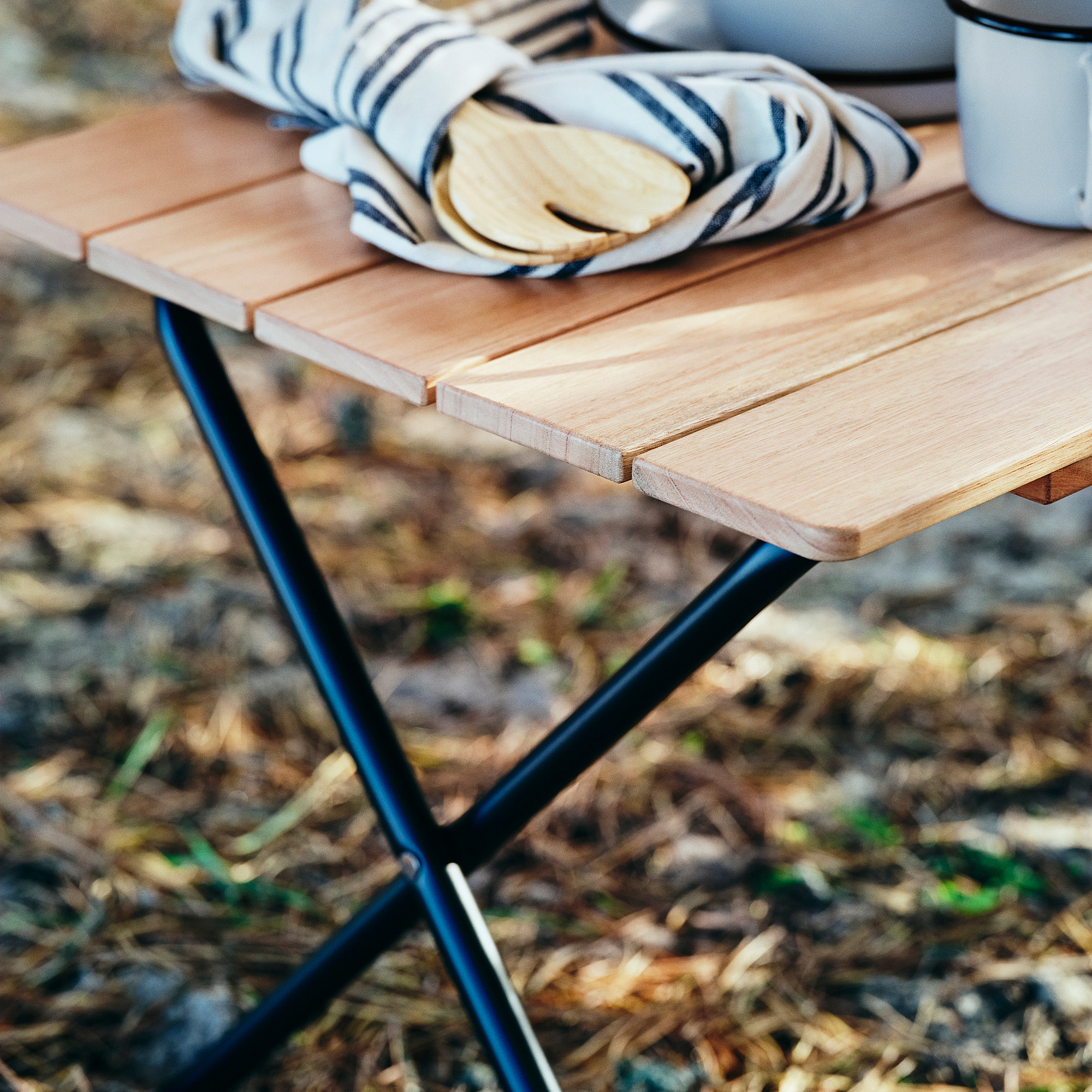 SOLUPPGÅNG folding table