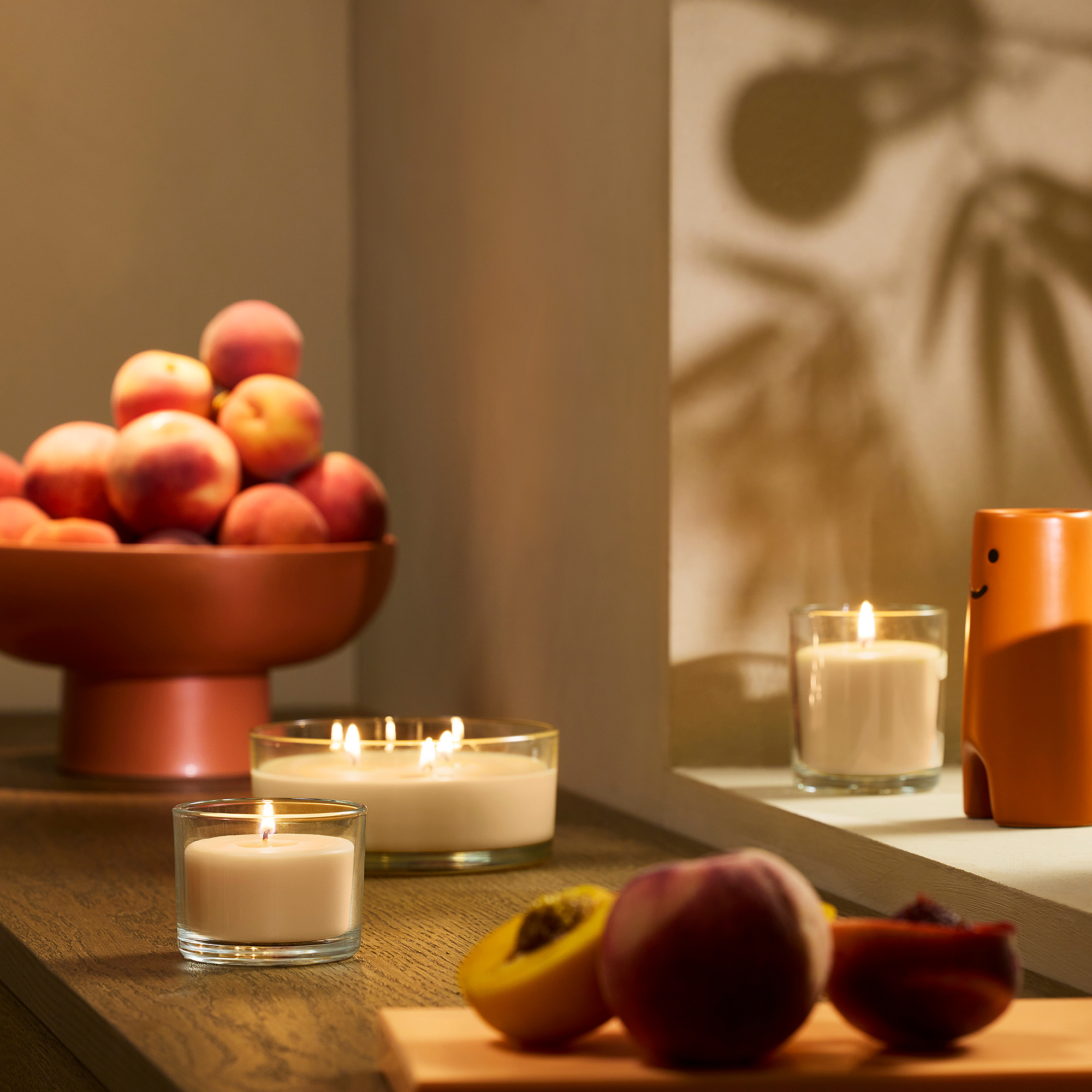LOTSFÅGEL scented candle in glass