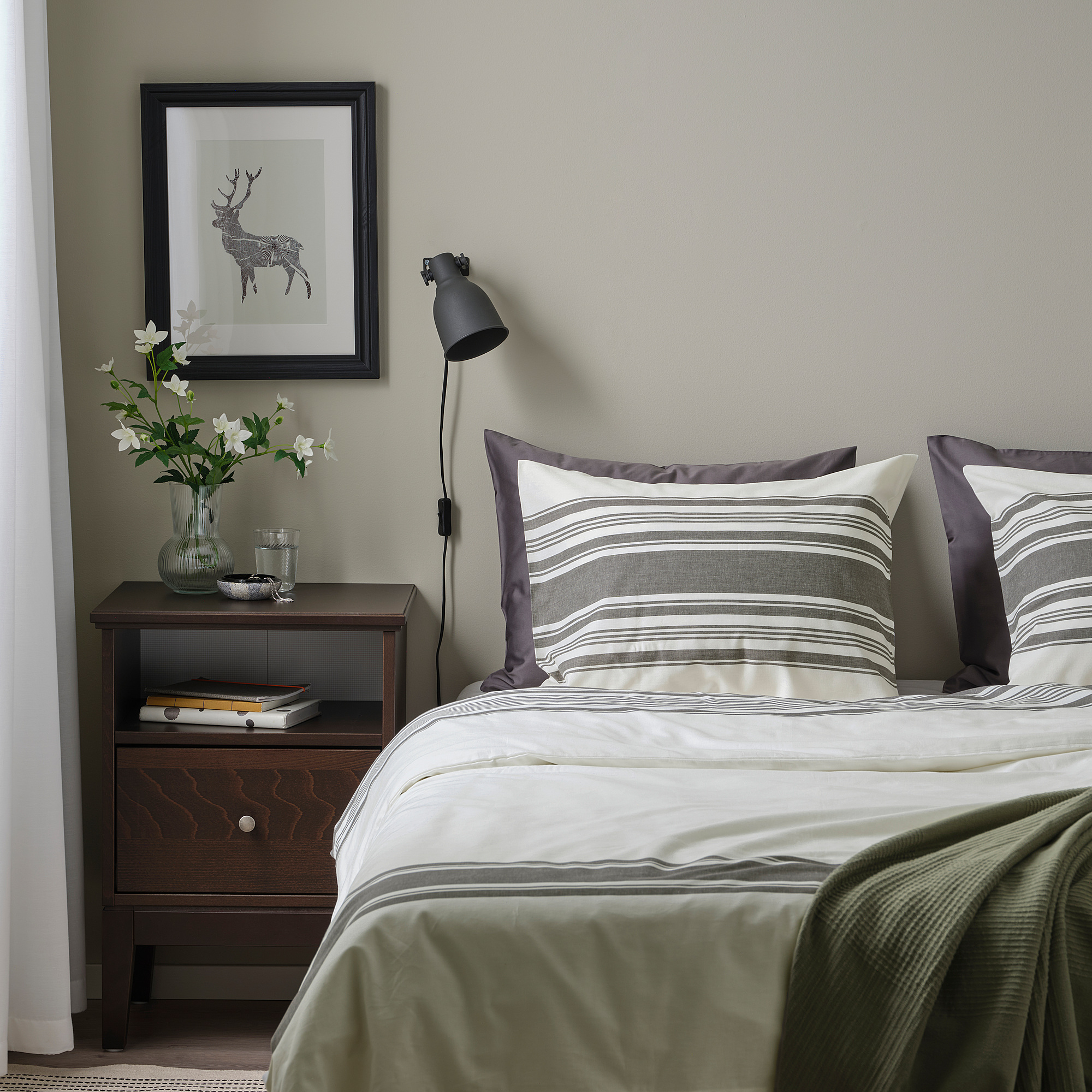 JÄTTEFRÄKEN duvet cover and 2 pillowcases