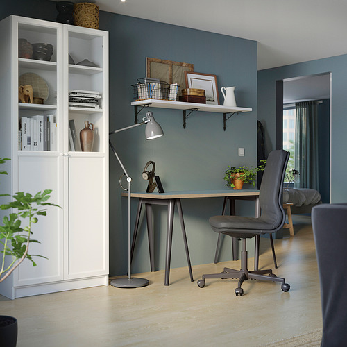 LAGKAPTEN/NÄRSPEL desk