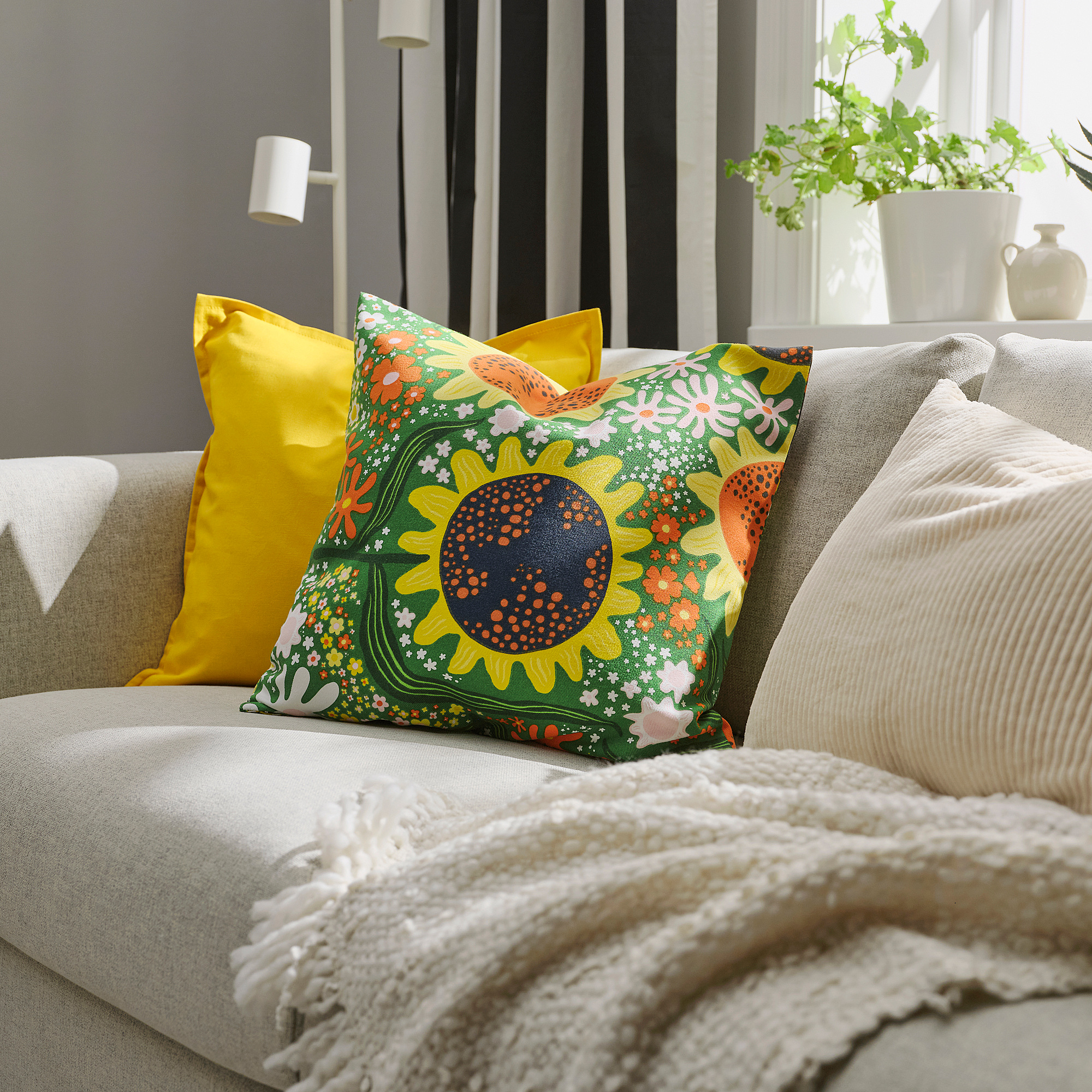CAFEBITRÄDE cushion cover