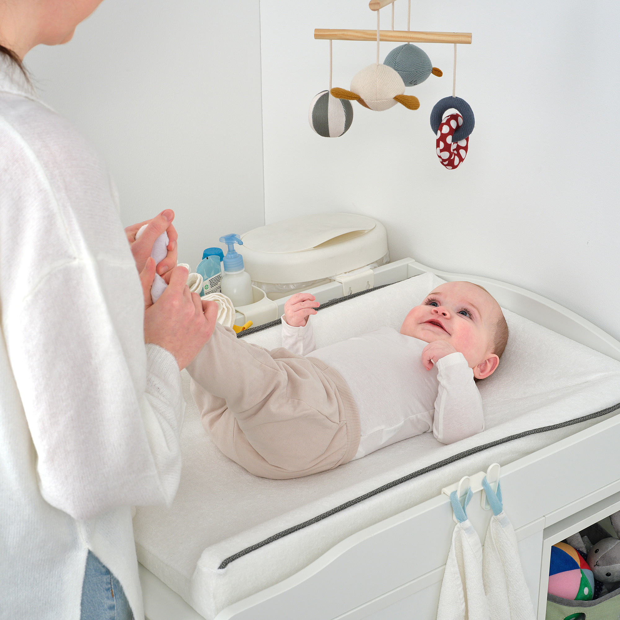 SMÅGÖRA changing table/bookshelf