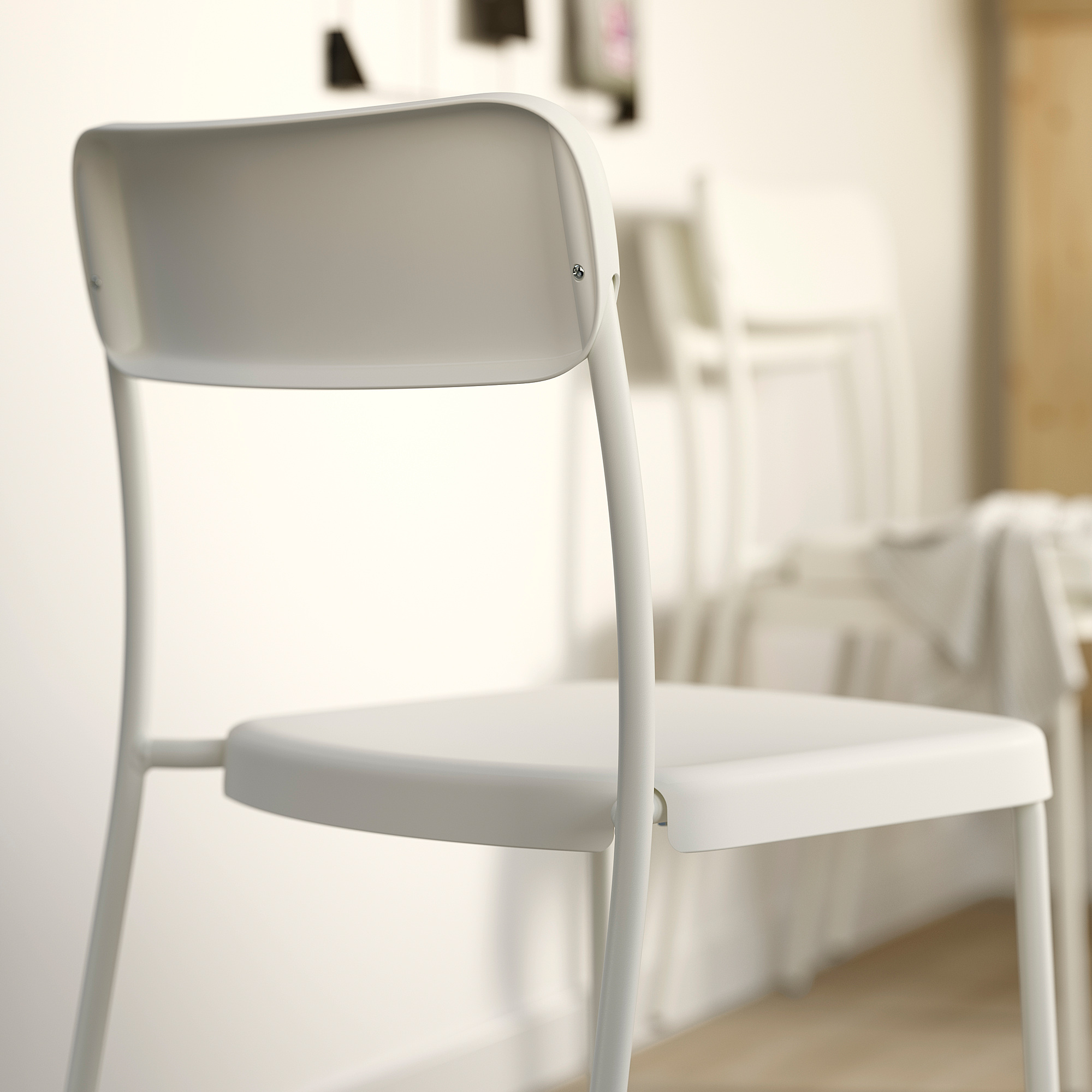 VIHALS/VIHALS table and 4 chairs