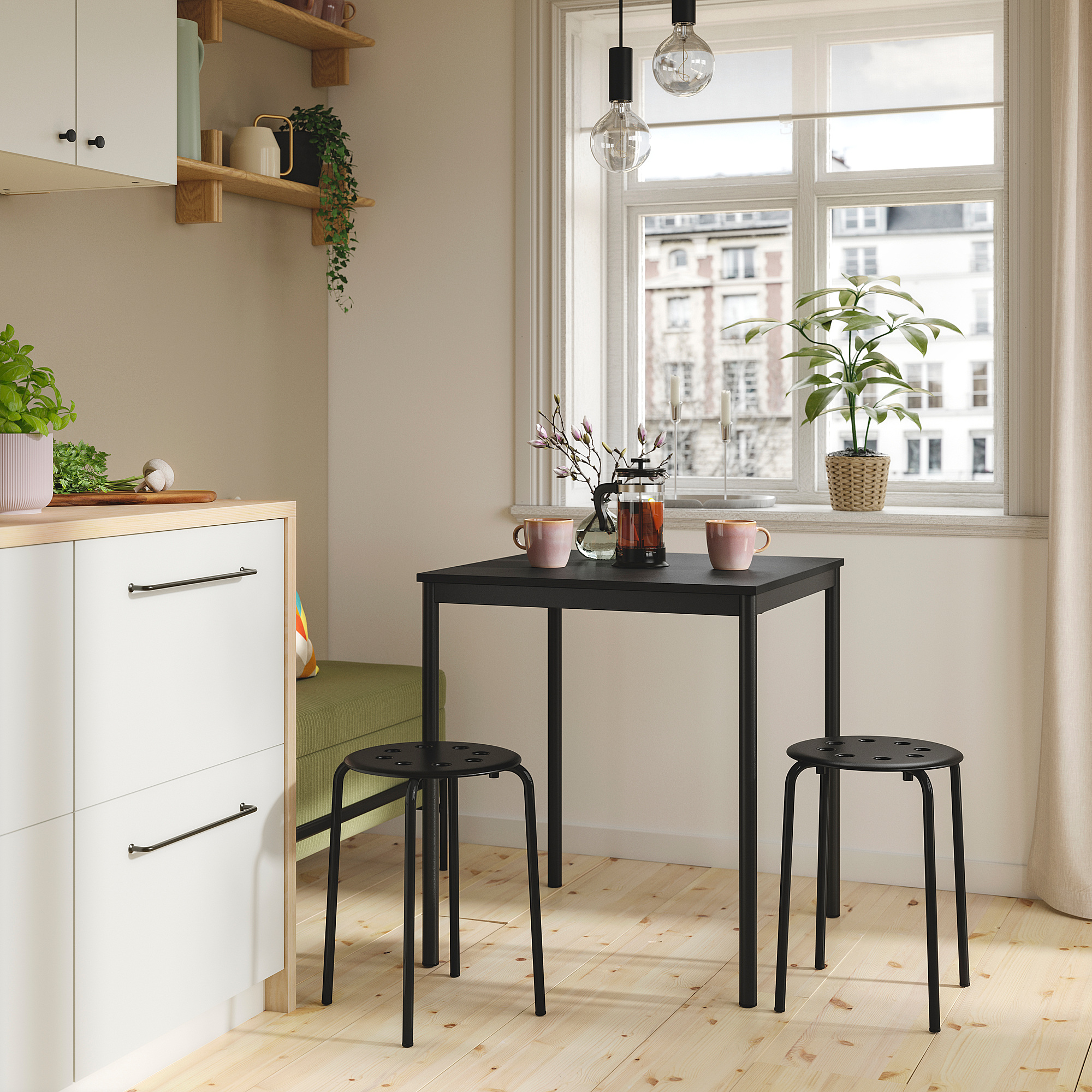 MARIUS/SANDSBERG table and 2 stools
