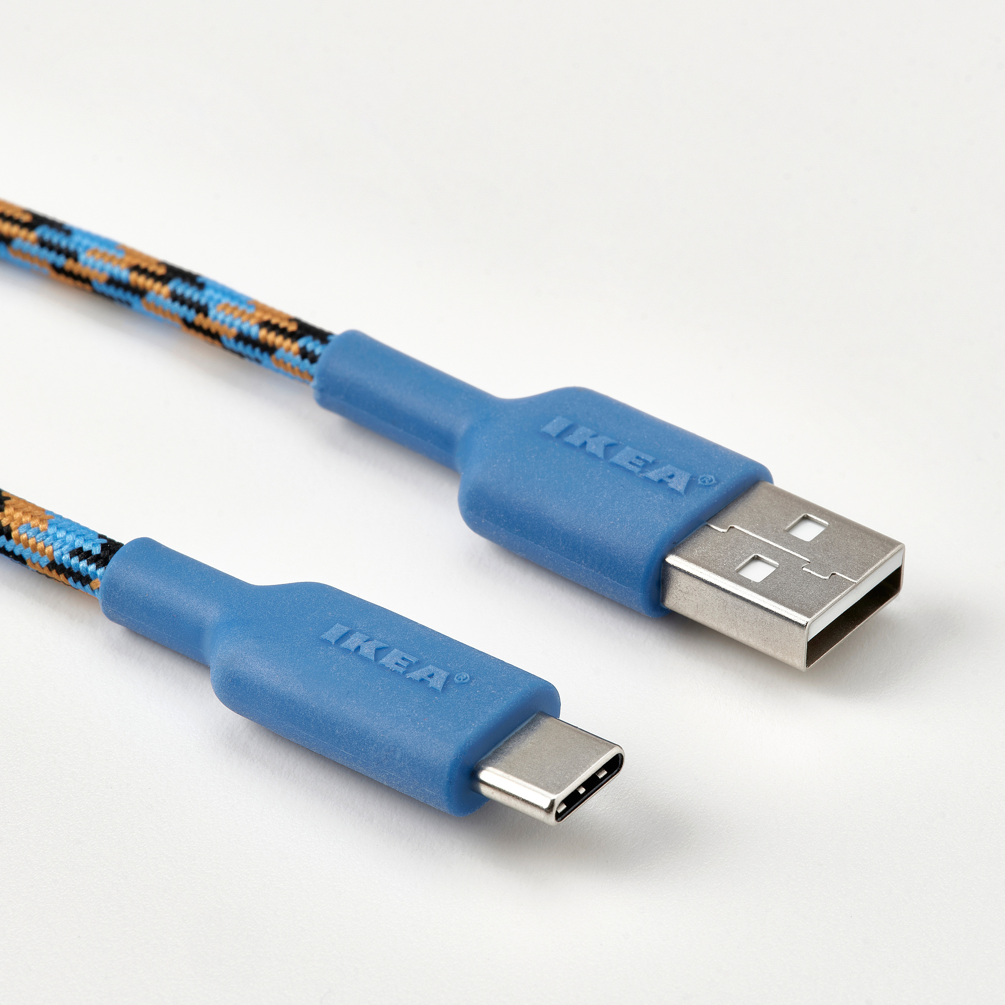 LILLHULT USB-A至USB-C