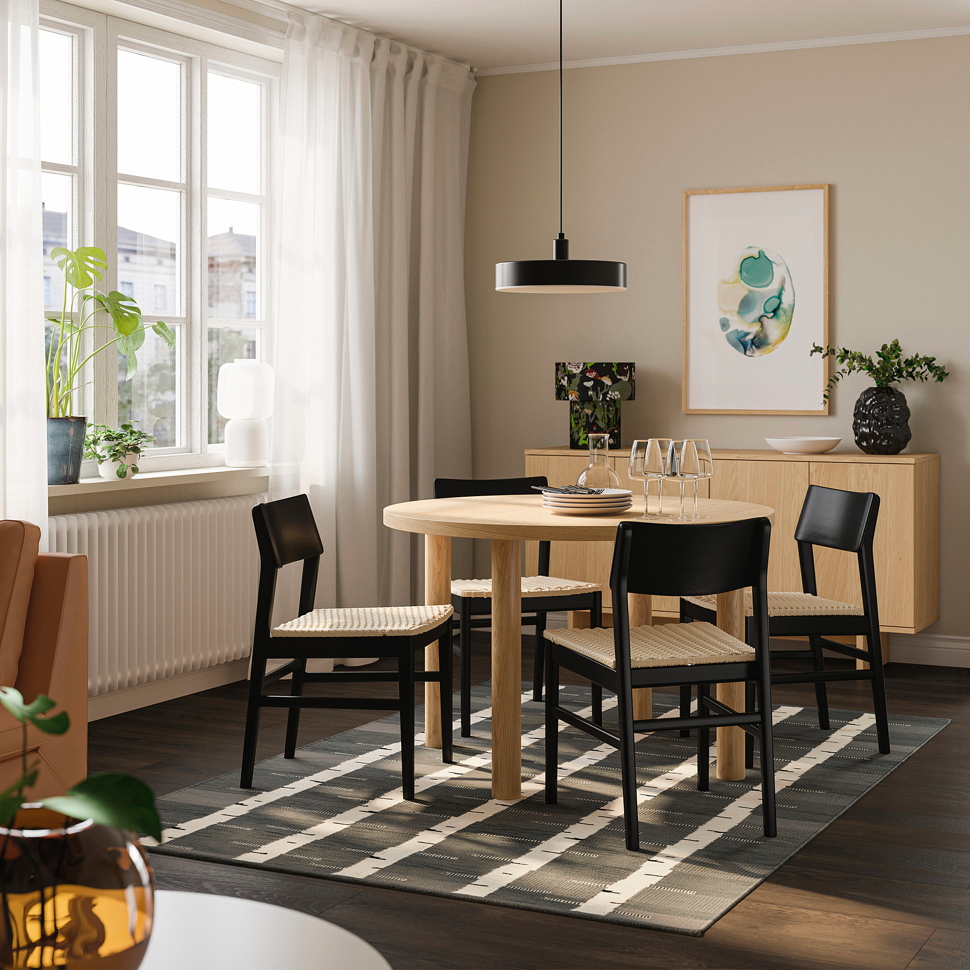 STOCKHOLM 2025 一檯四椅