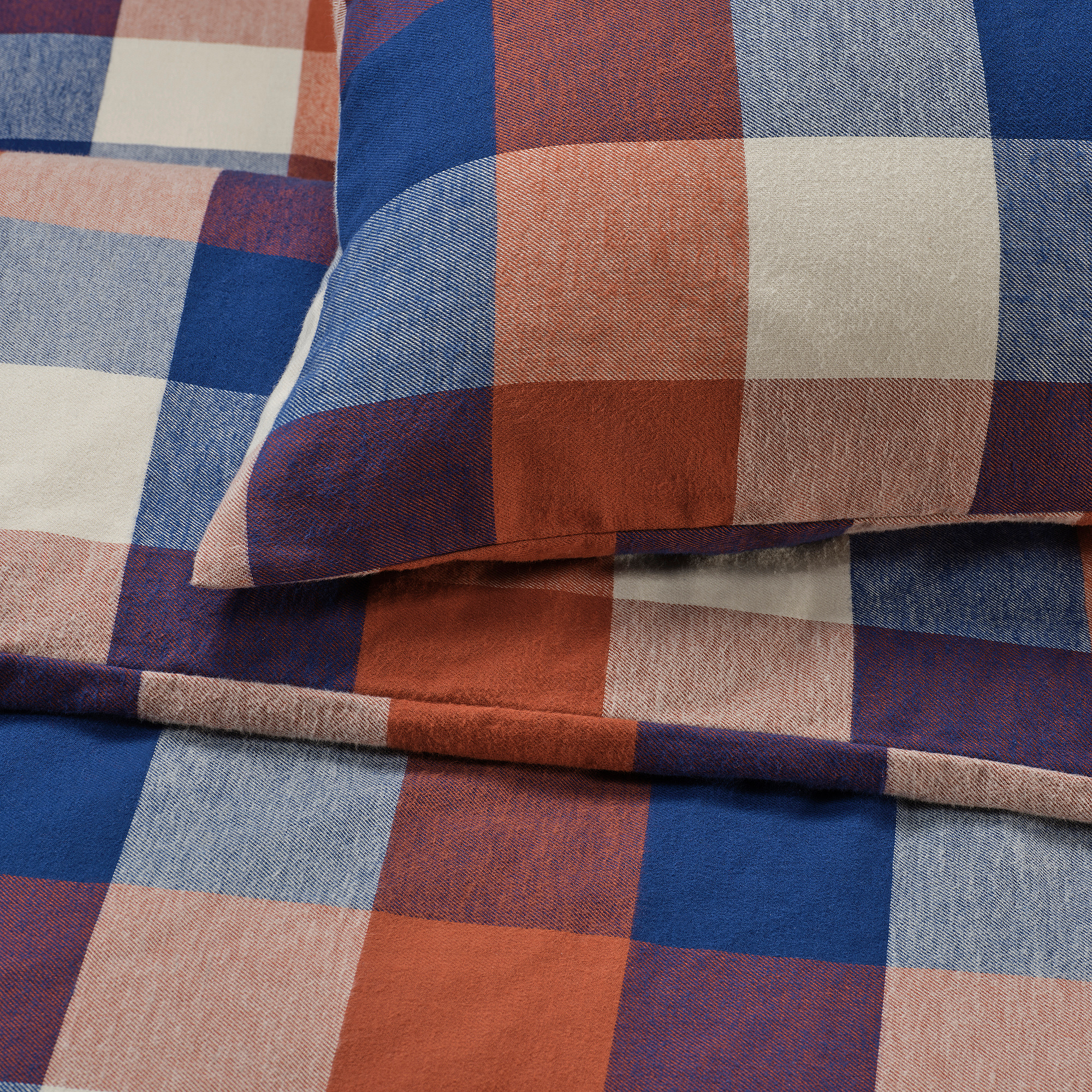 BLÅSENAP duvet cover and 2 pillowcases