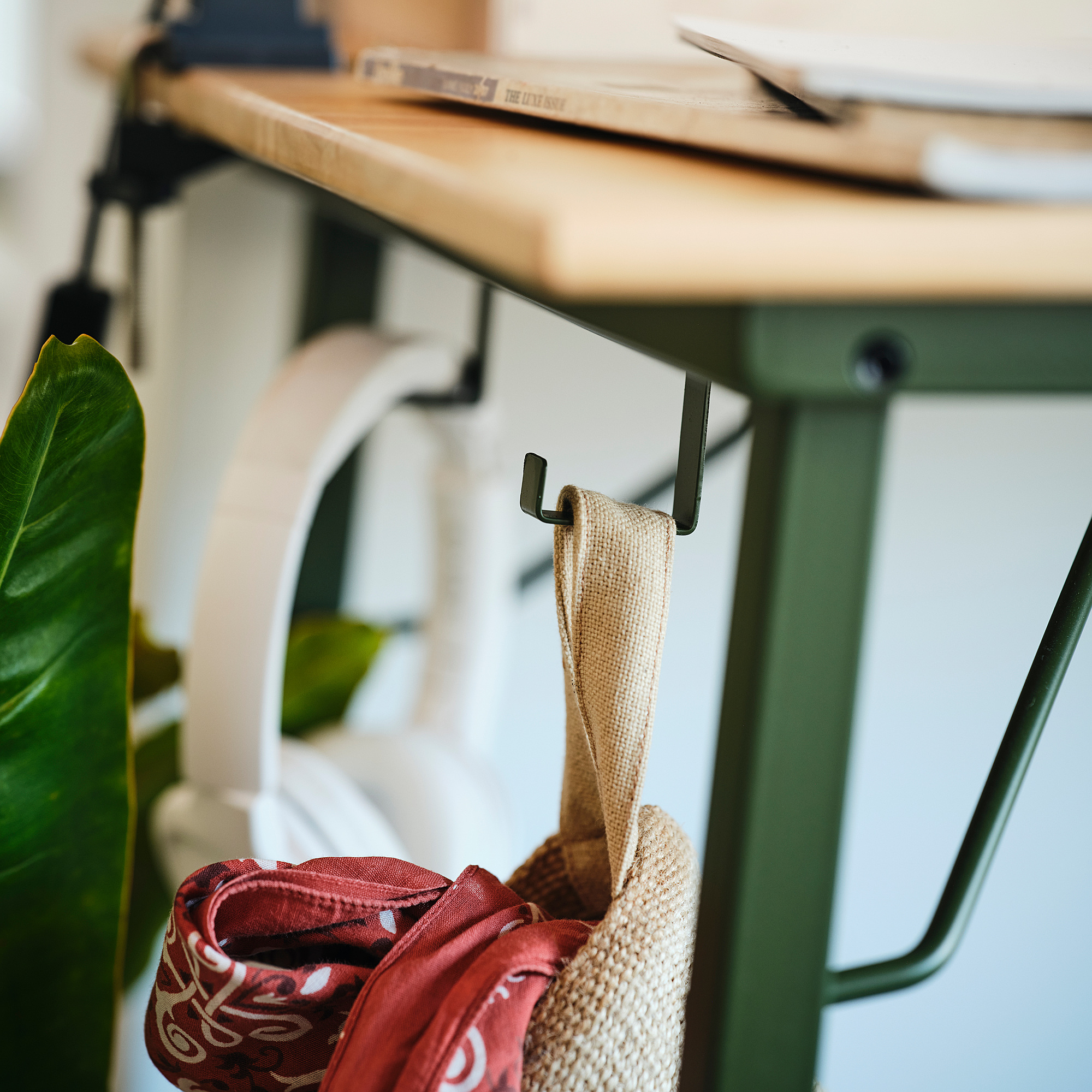 KOMPISHÄNG desk