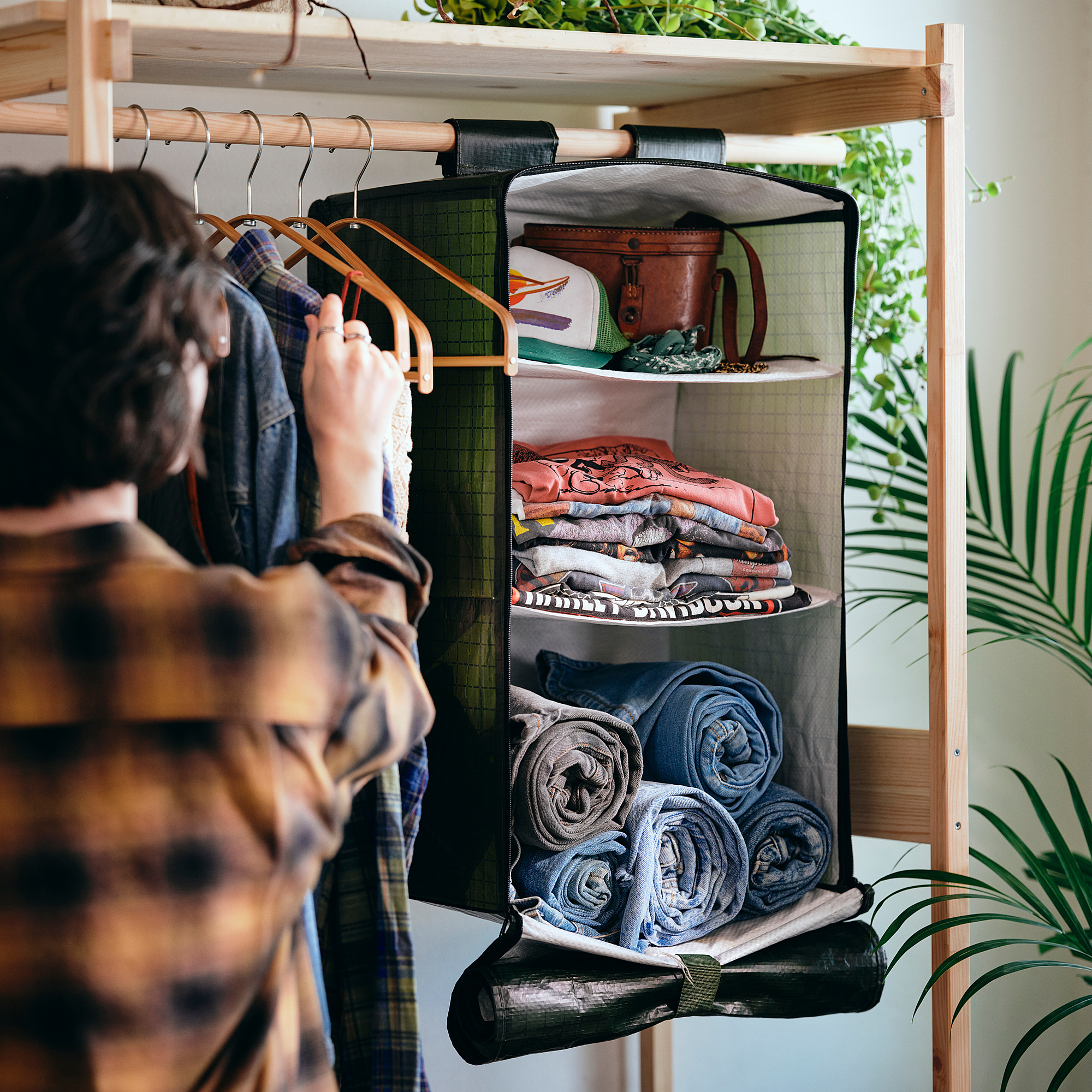 KOMPISHÄNG hanging storage with 3 compartments