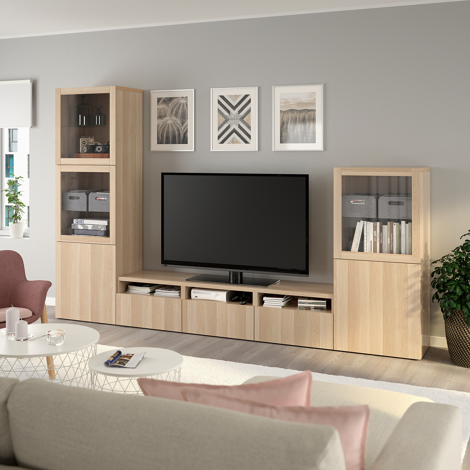 BESTÅ TV storage combination/glass doors