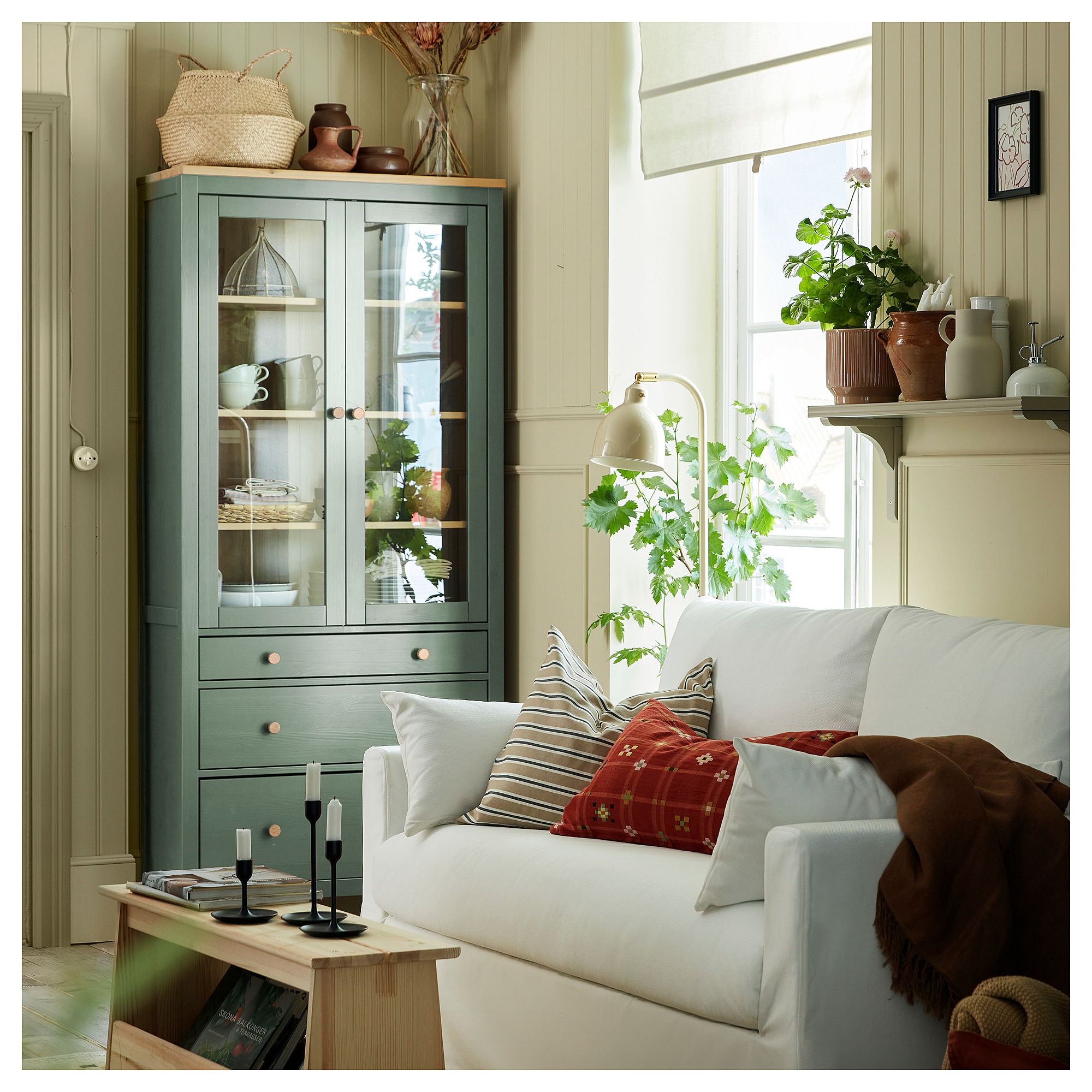 HEMNES 玻璃門貯物櫃連3層抽屜