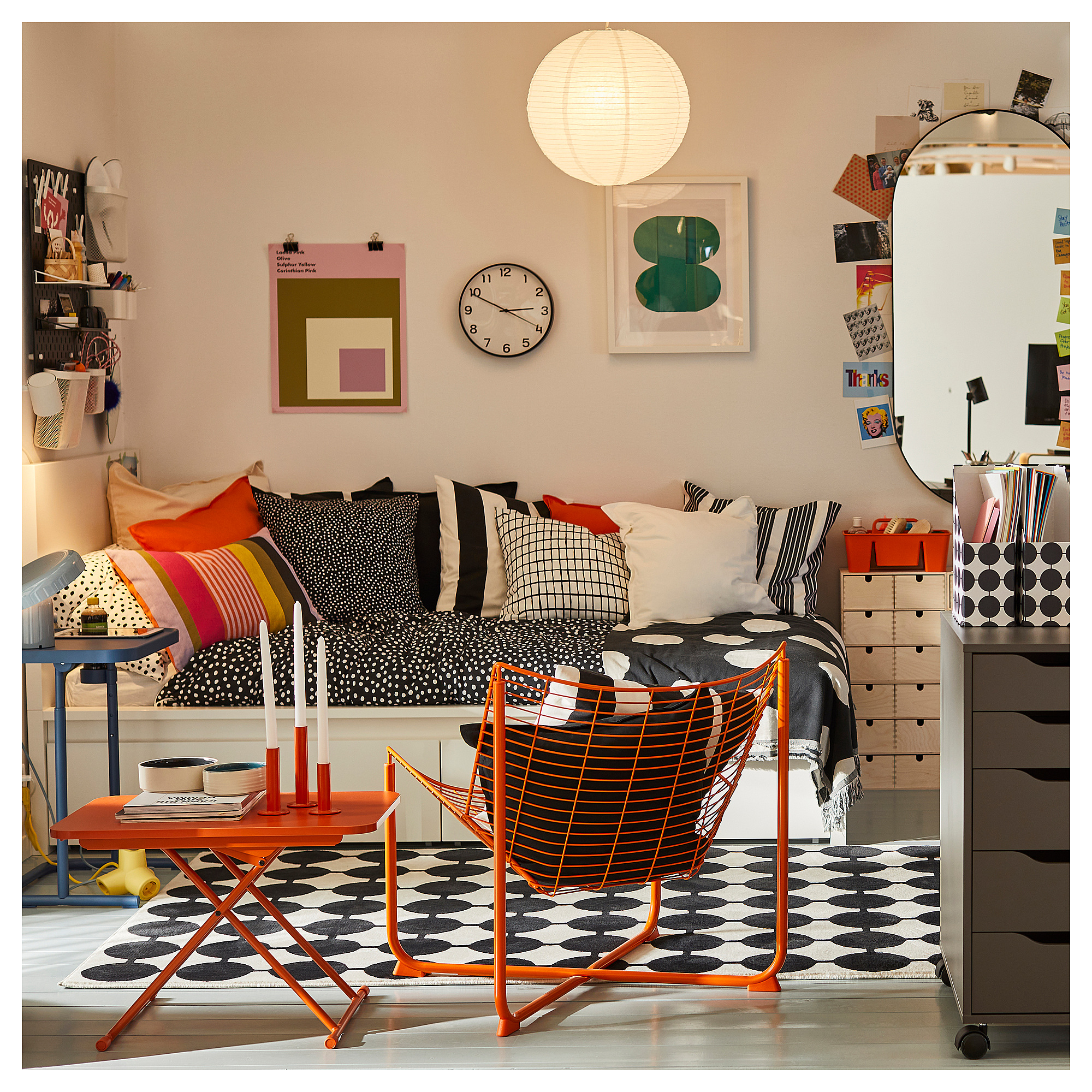 VÄNDPLATS rug, low pile