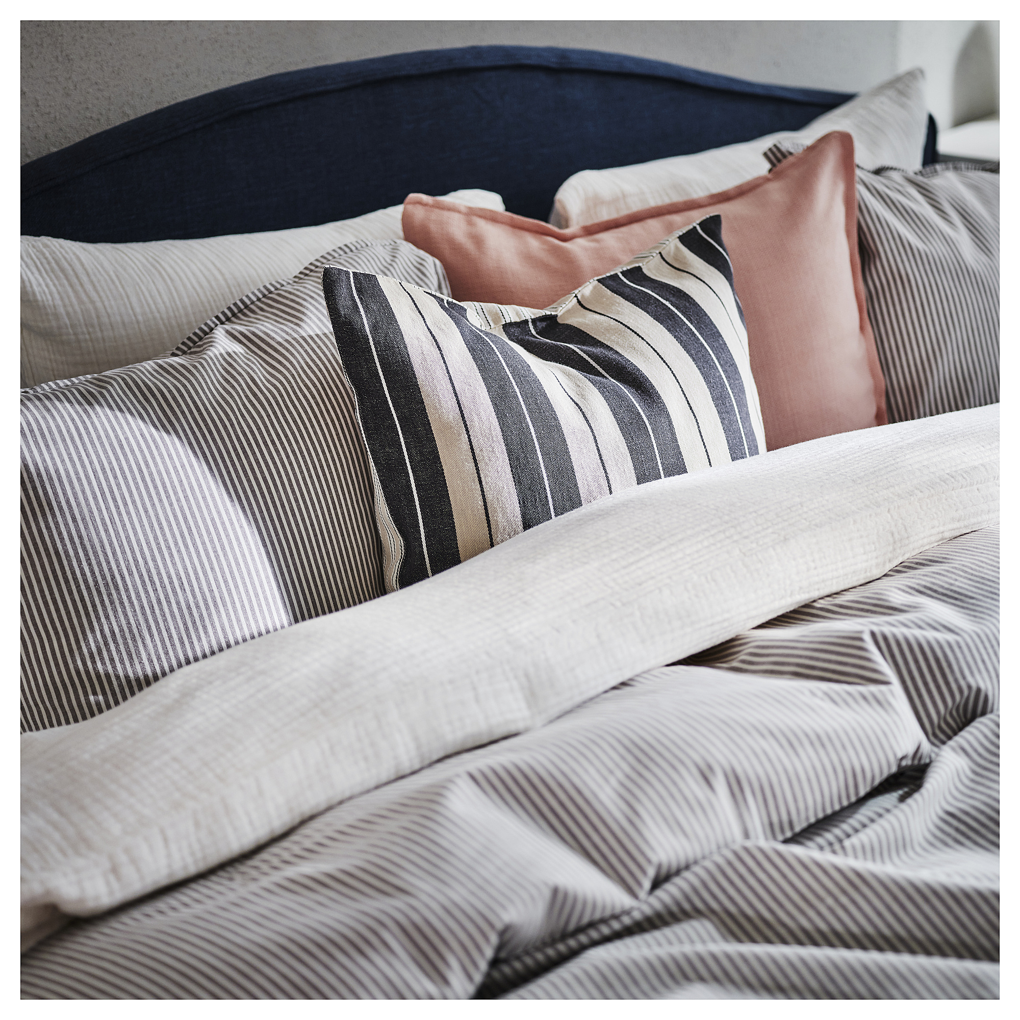 KORALLBUSKE cushion cover