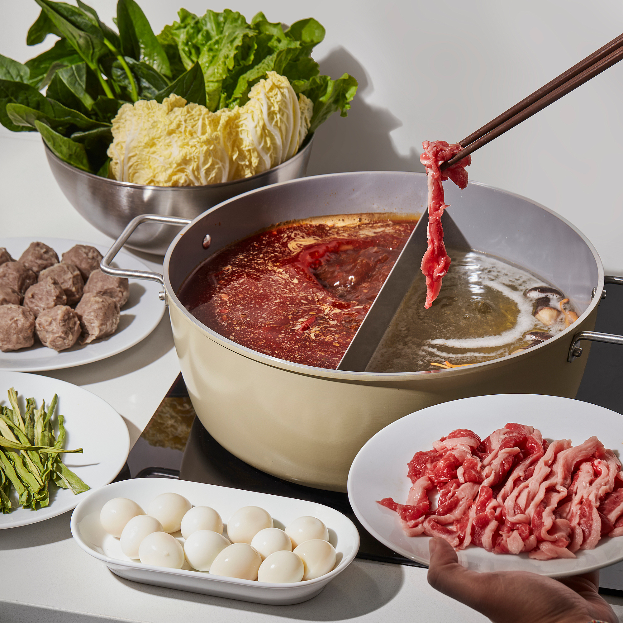 SKÄGGTORSK hot pot with divider and lid
