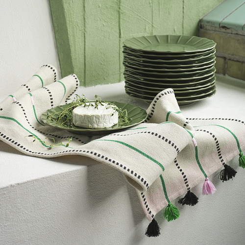 MÄVINN table-runner