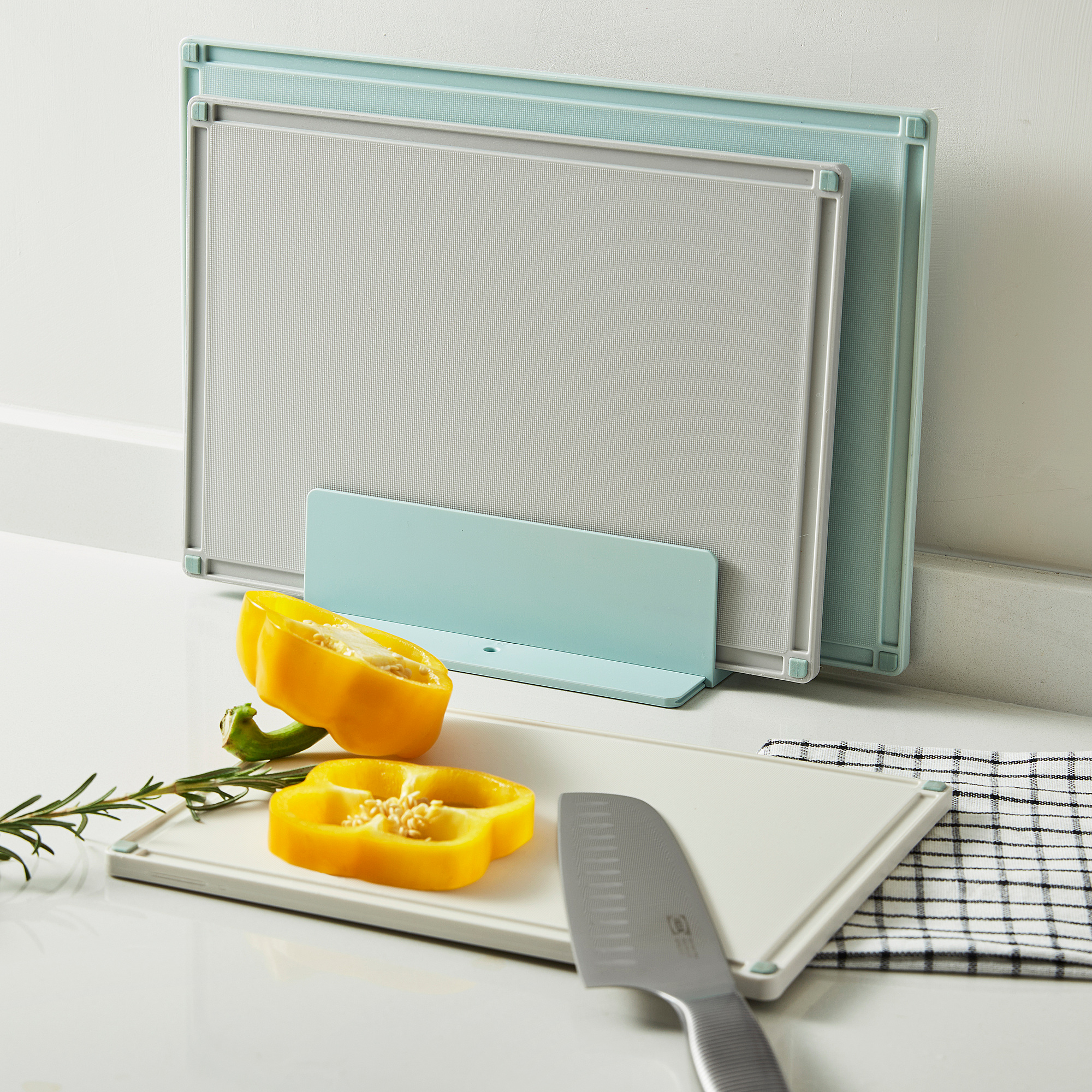 GUMMIHAJ holder with 3 chopping boards