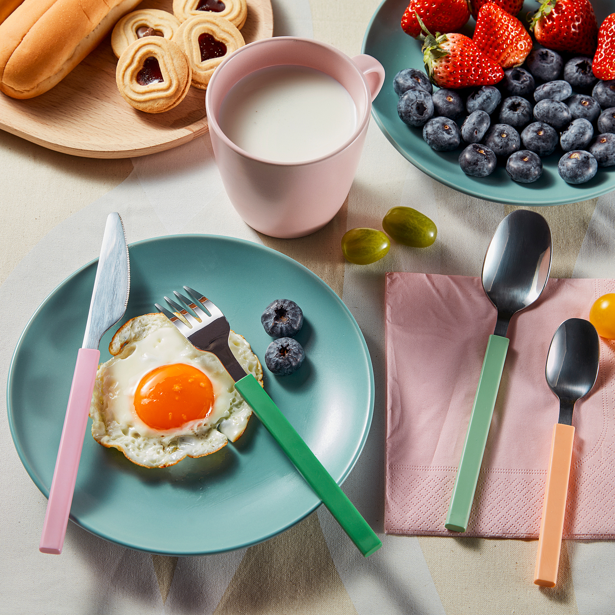 TÅNGMÄRLA 16-piece cutlery set