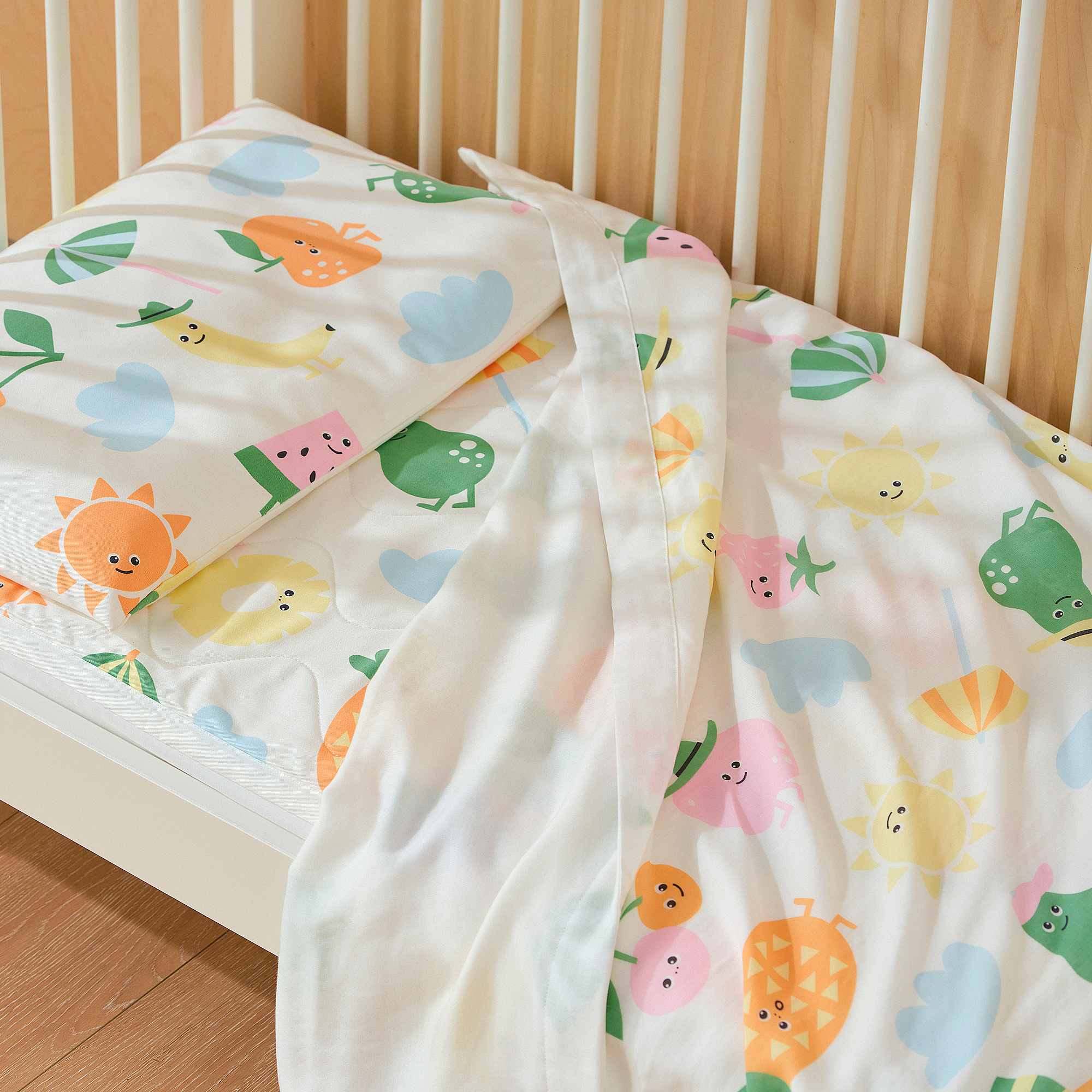 HÄNGKÖRSBÄR mat and pillowcase for baby