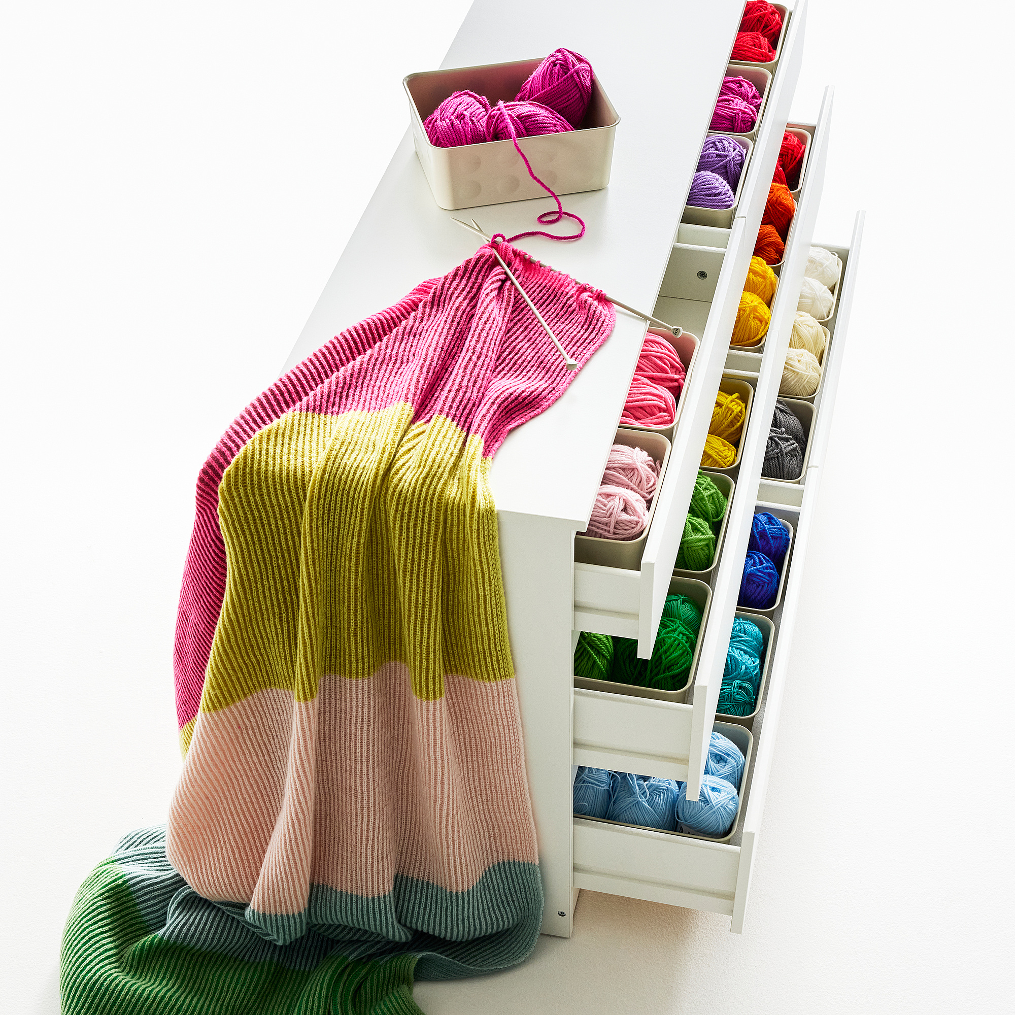 MARGOSATRÄD throw
