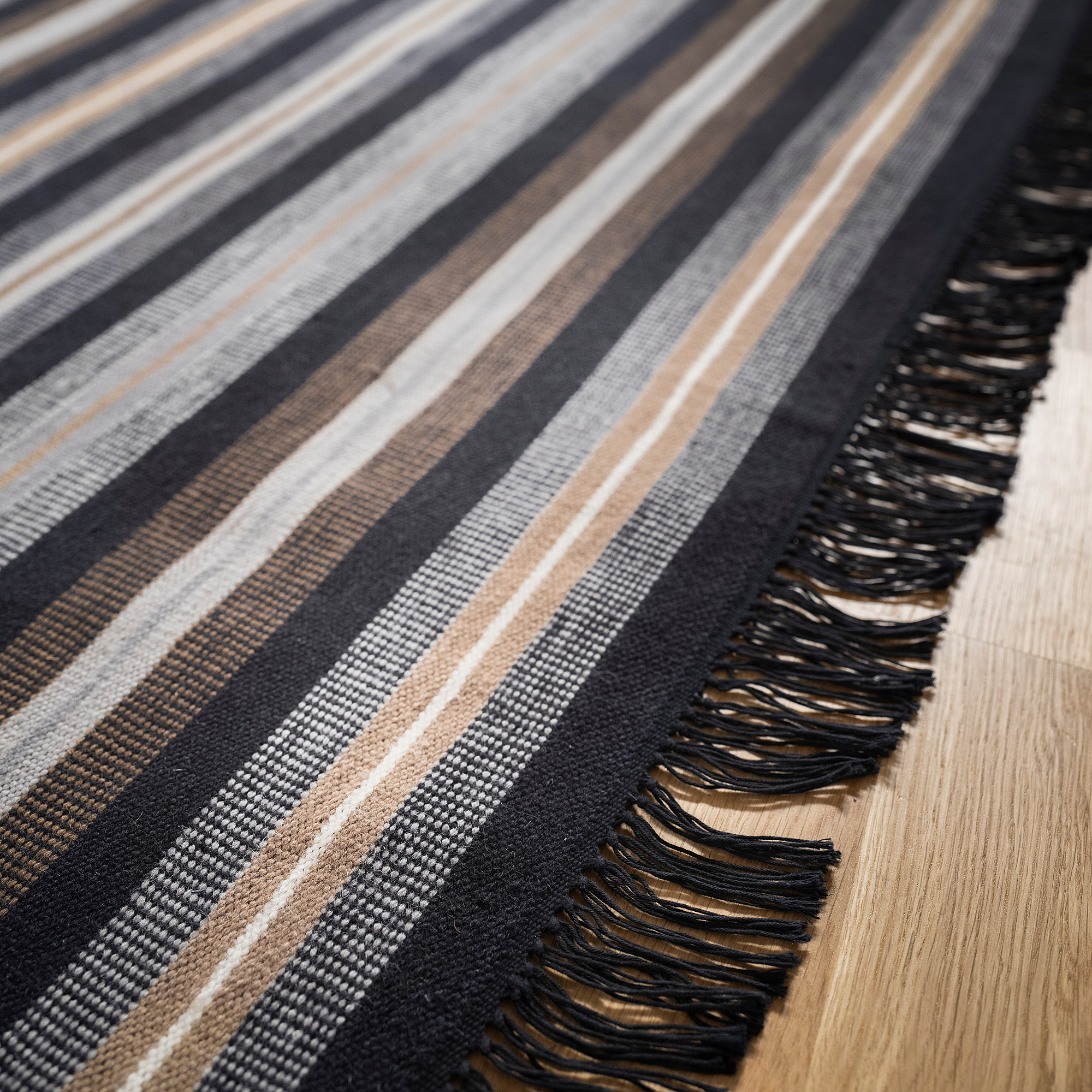 RÅVAROR rug, flatwoven