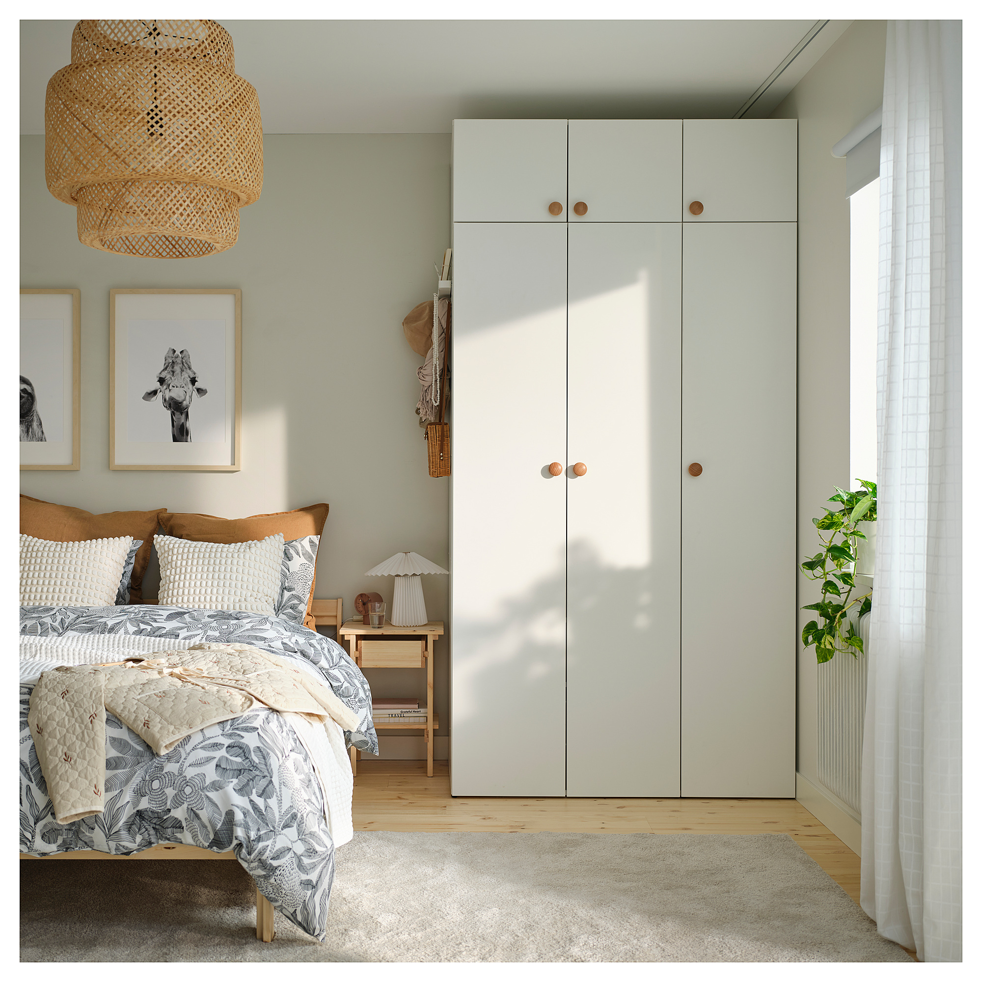 KRONÖREN bedside table