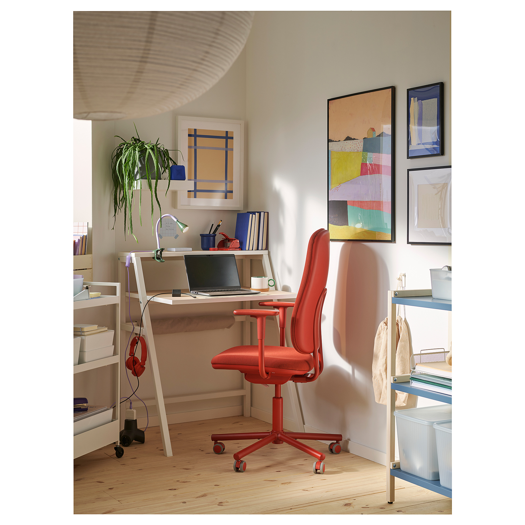 SMÖRKULL office chair with armrests