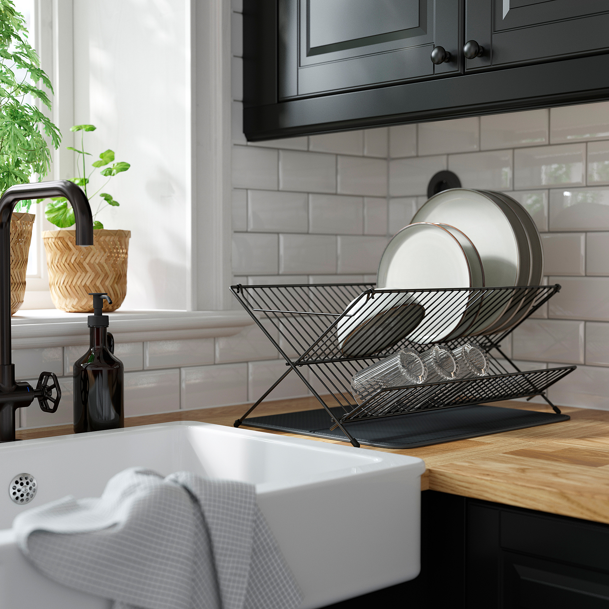 KVOT dish drainer