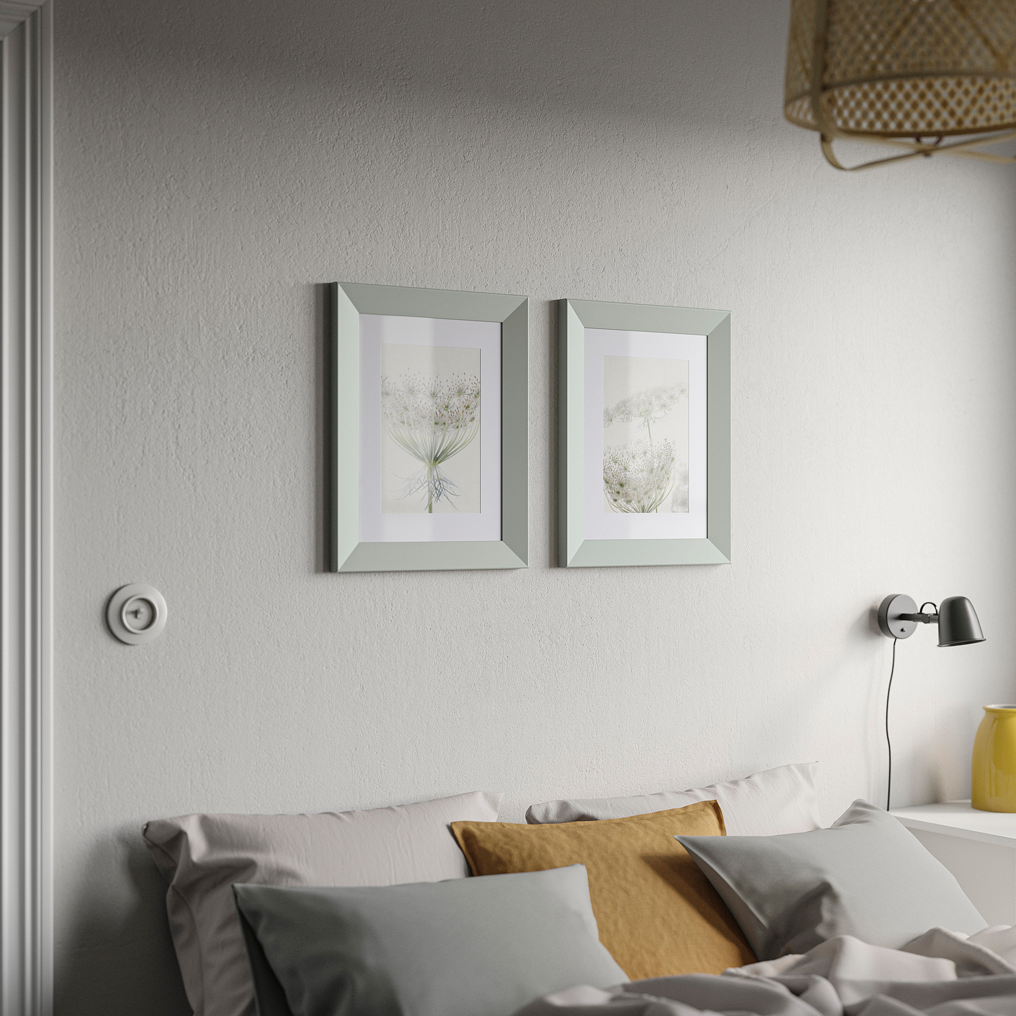 PLOMMONTRÄD frame