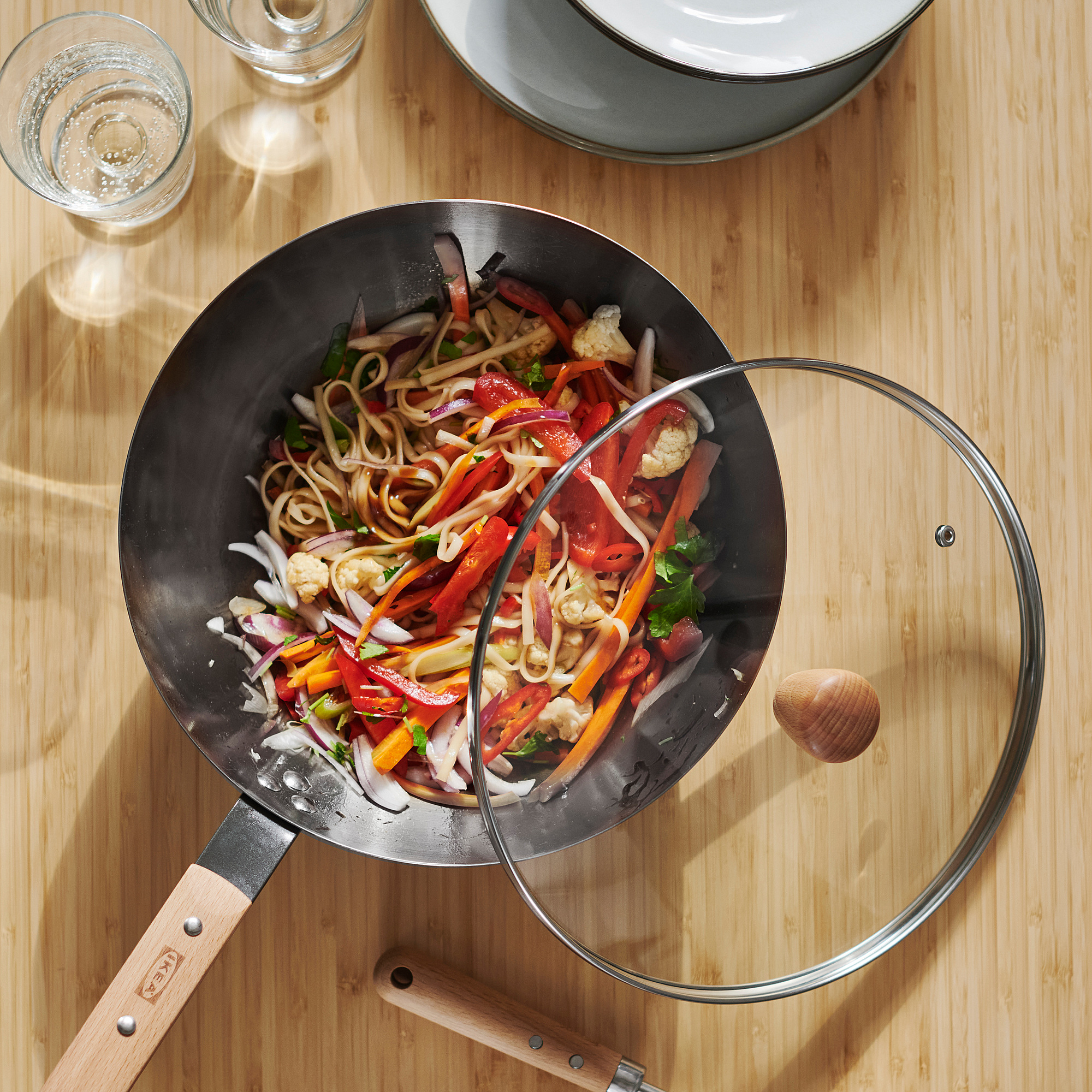 VARDAGEN wok with lid