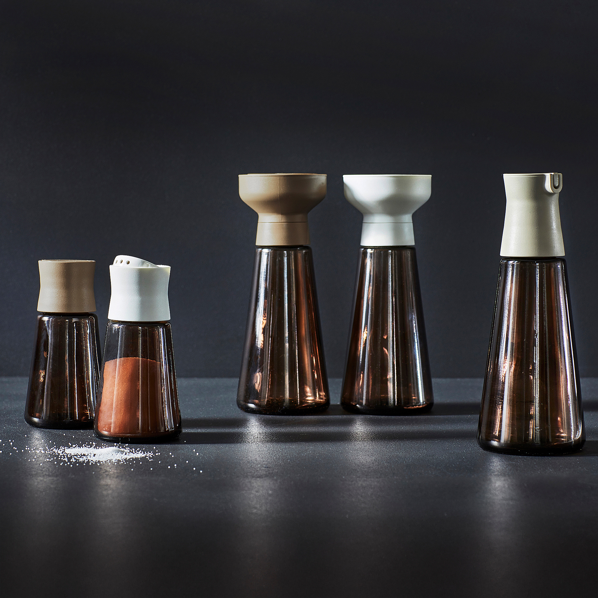 HALVTOM salt and pepper shakers