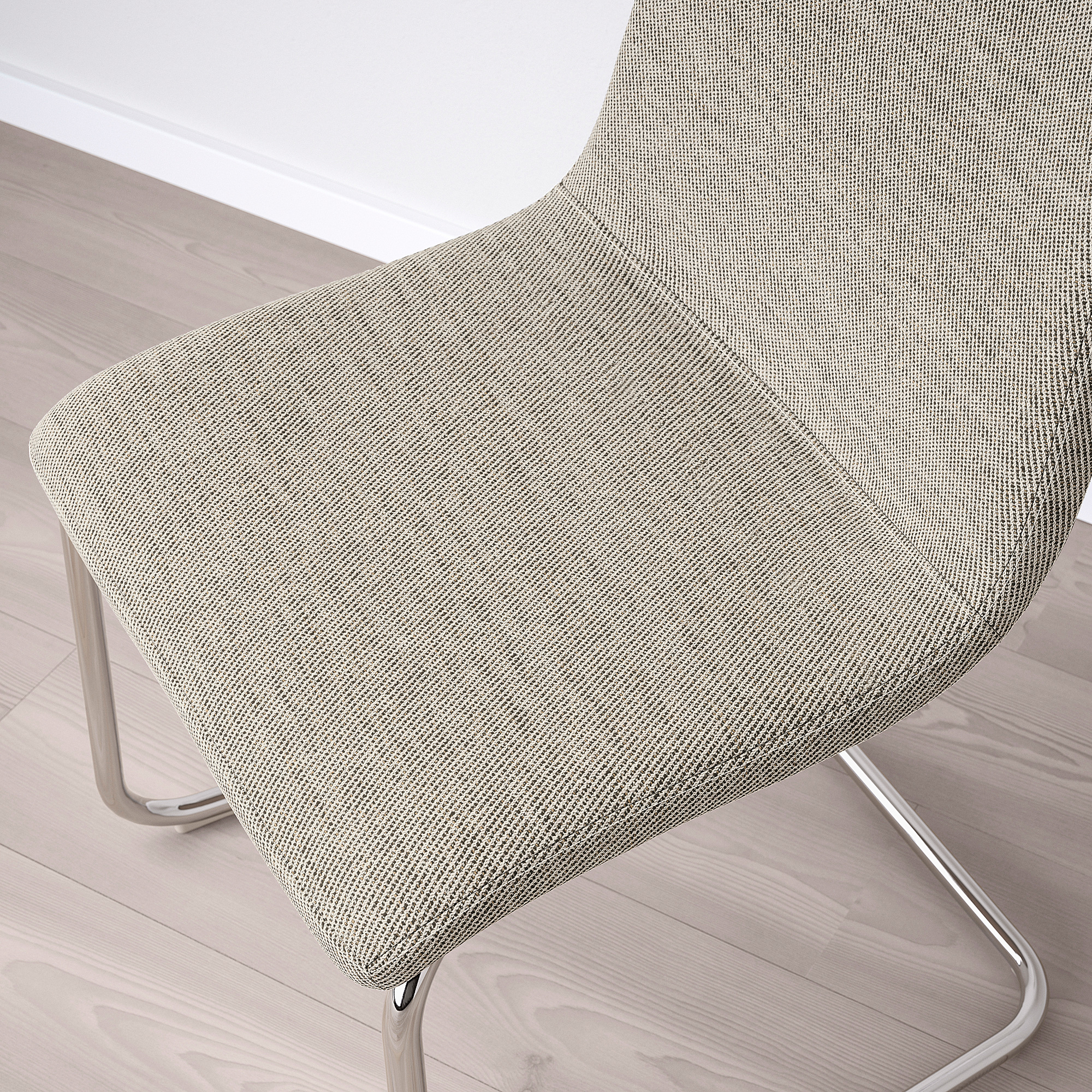 LUSTEBO chair