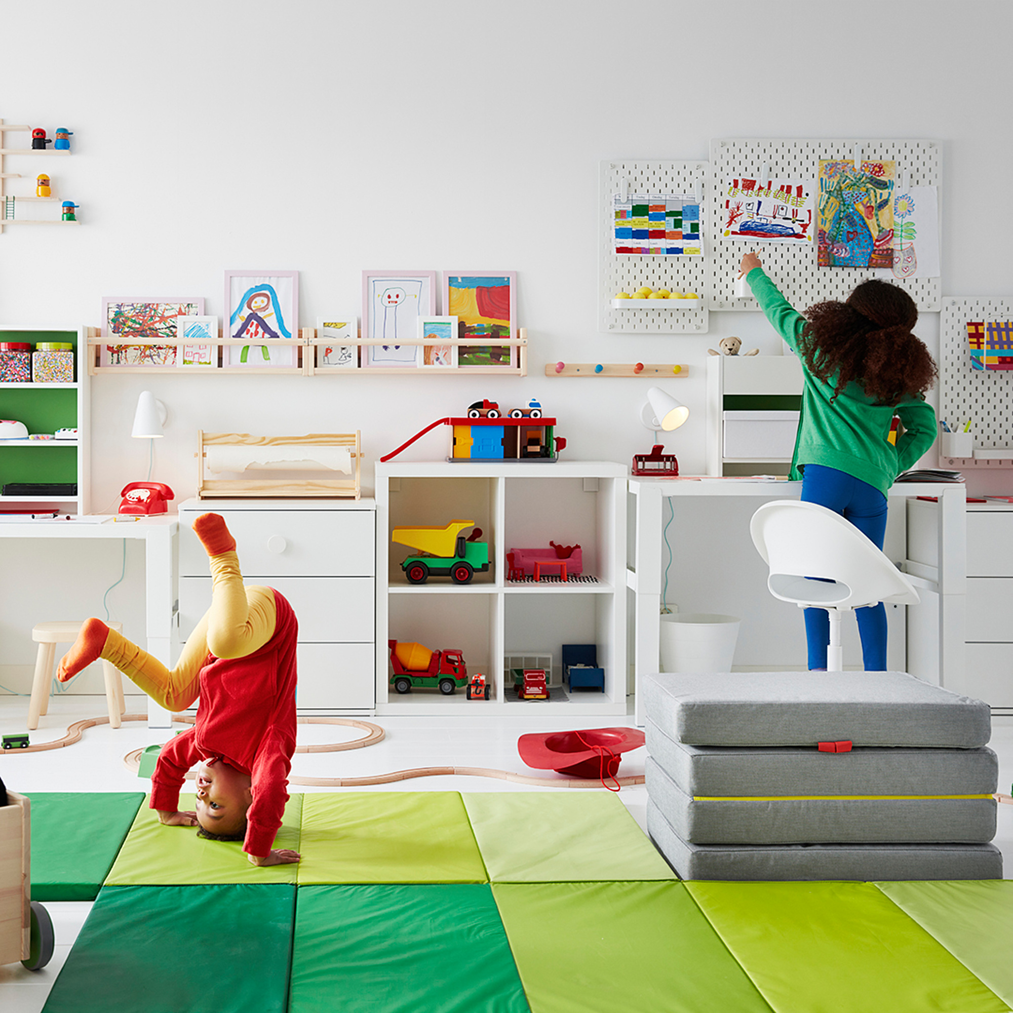 SIBBEN/LOBERGET children's desk chair
