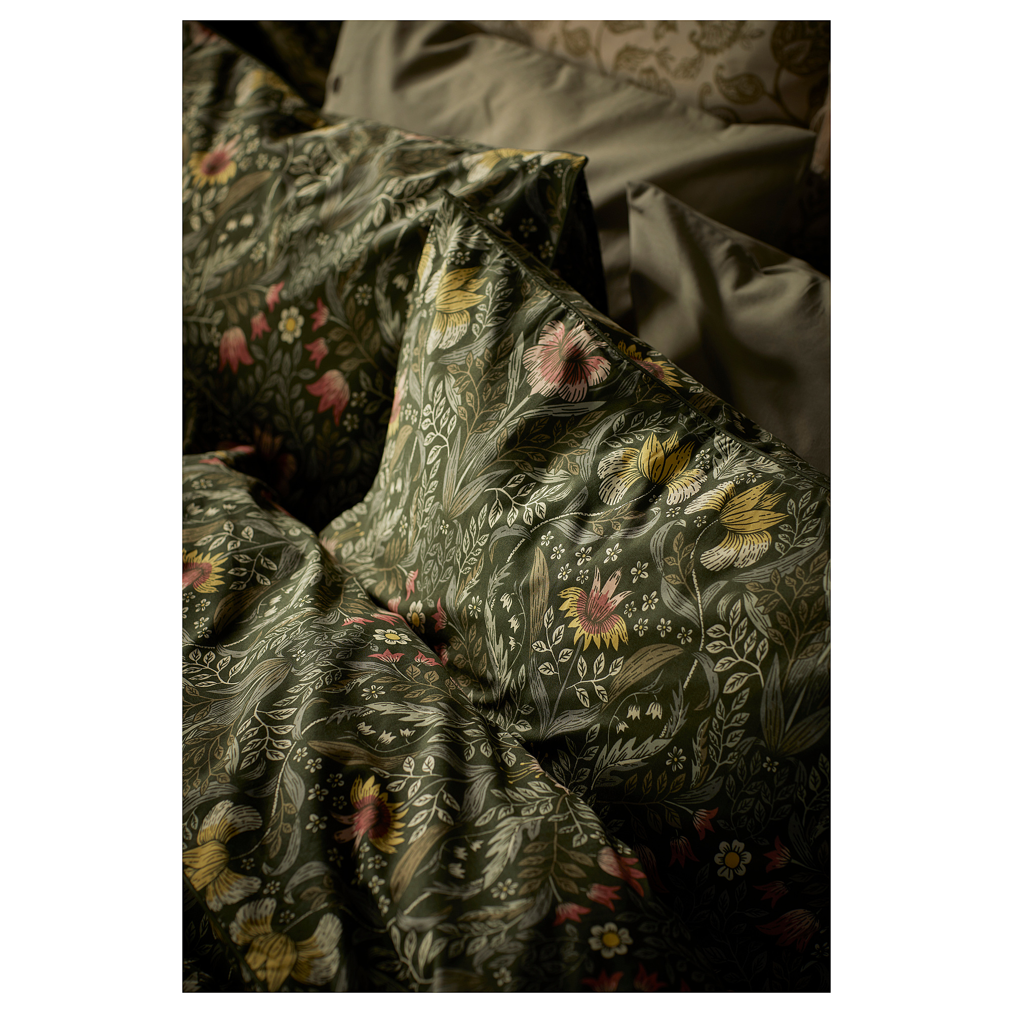 KÄRRDUNÖRT duvet cover and 2 pillowcases