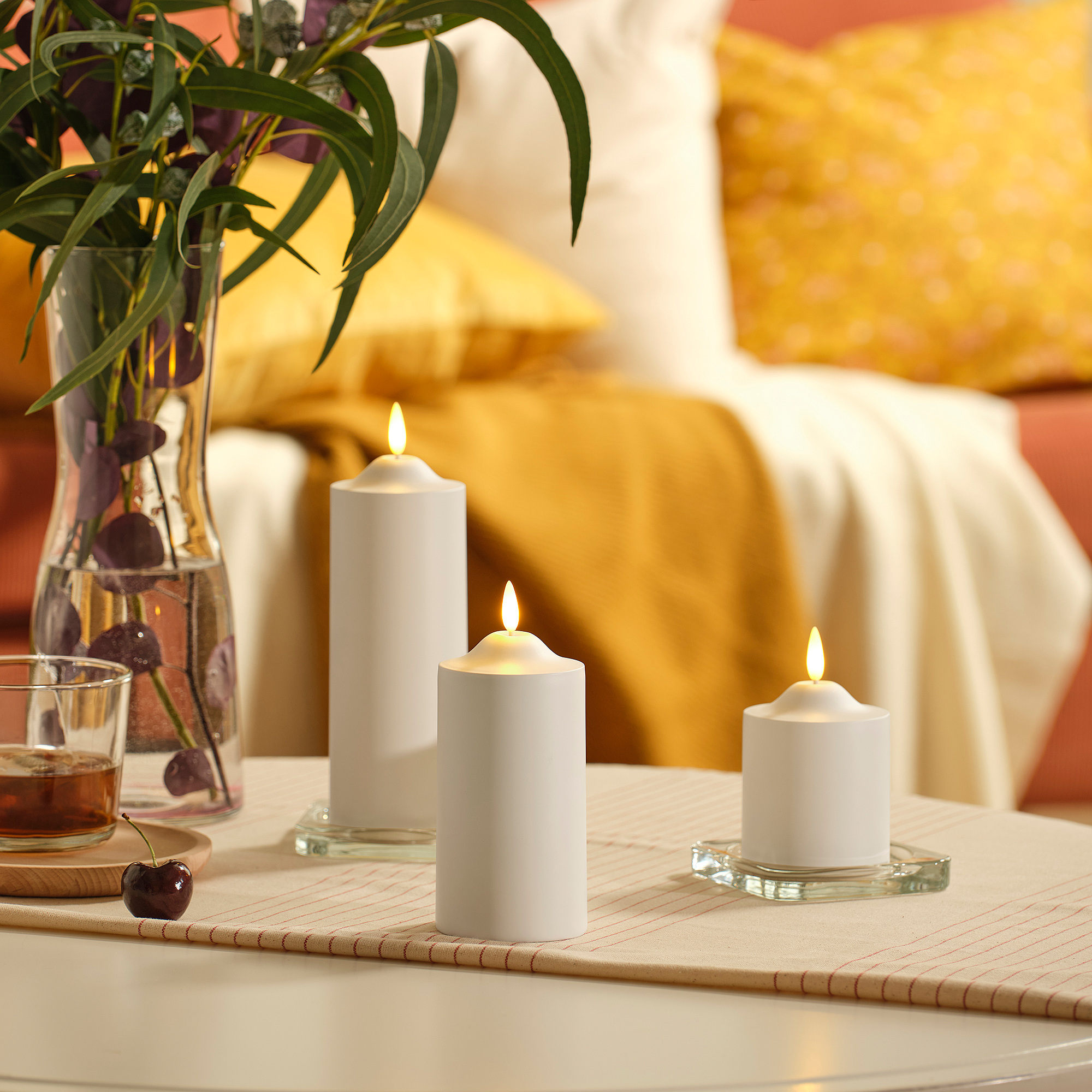 SMÅLOM LED pillar candle