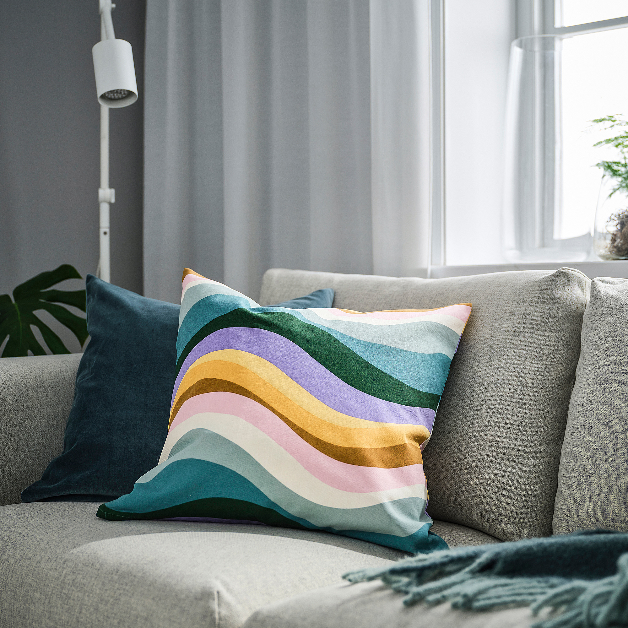 MYGGBLOMSTER cushion cover