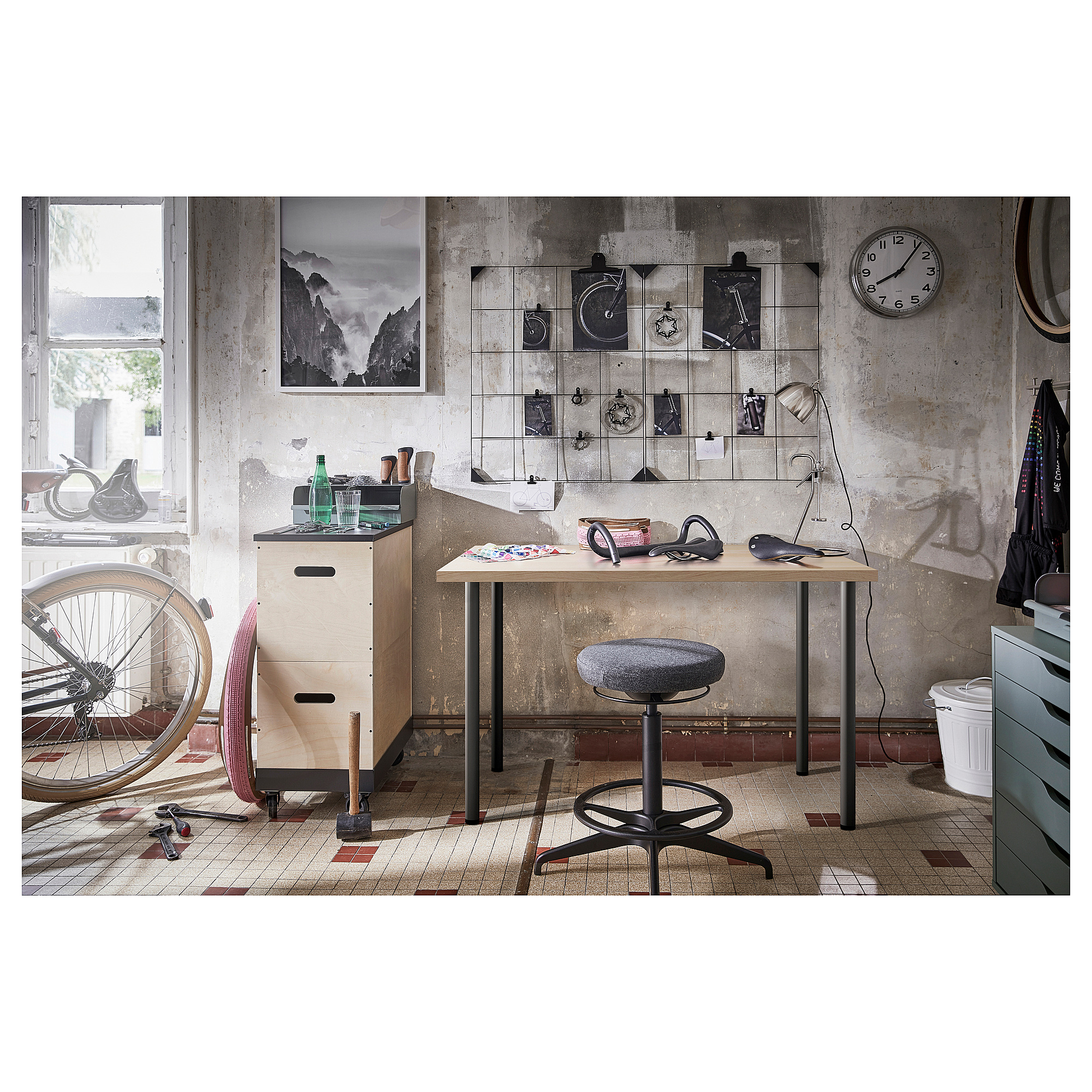 ADILS/LINNMON desk