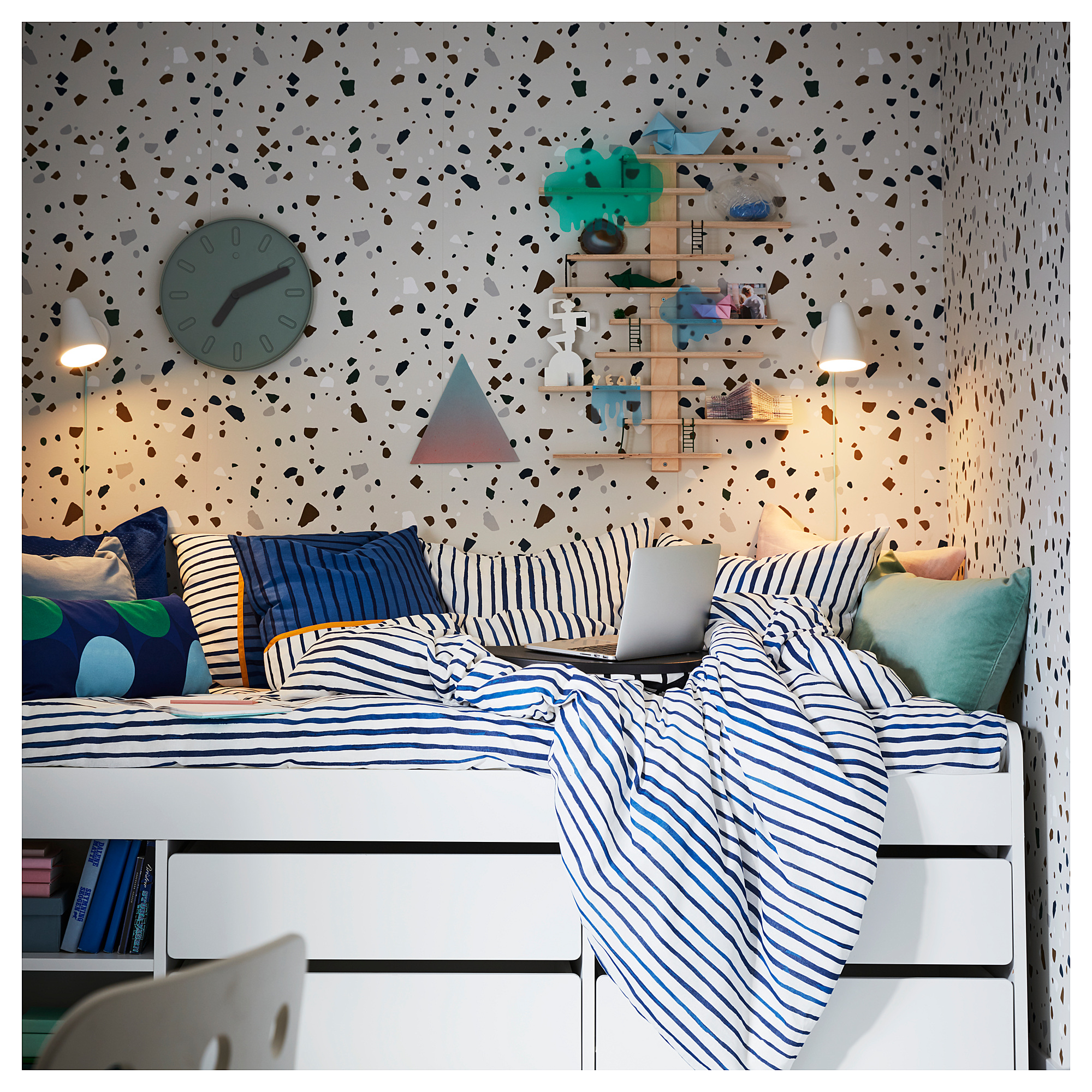 SLÄKT bed frame w storage+slatted bedbase