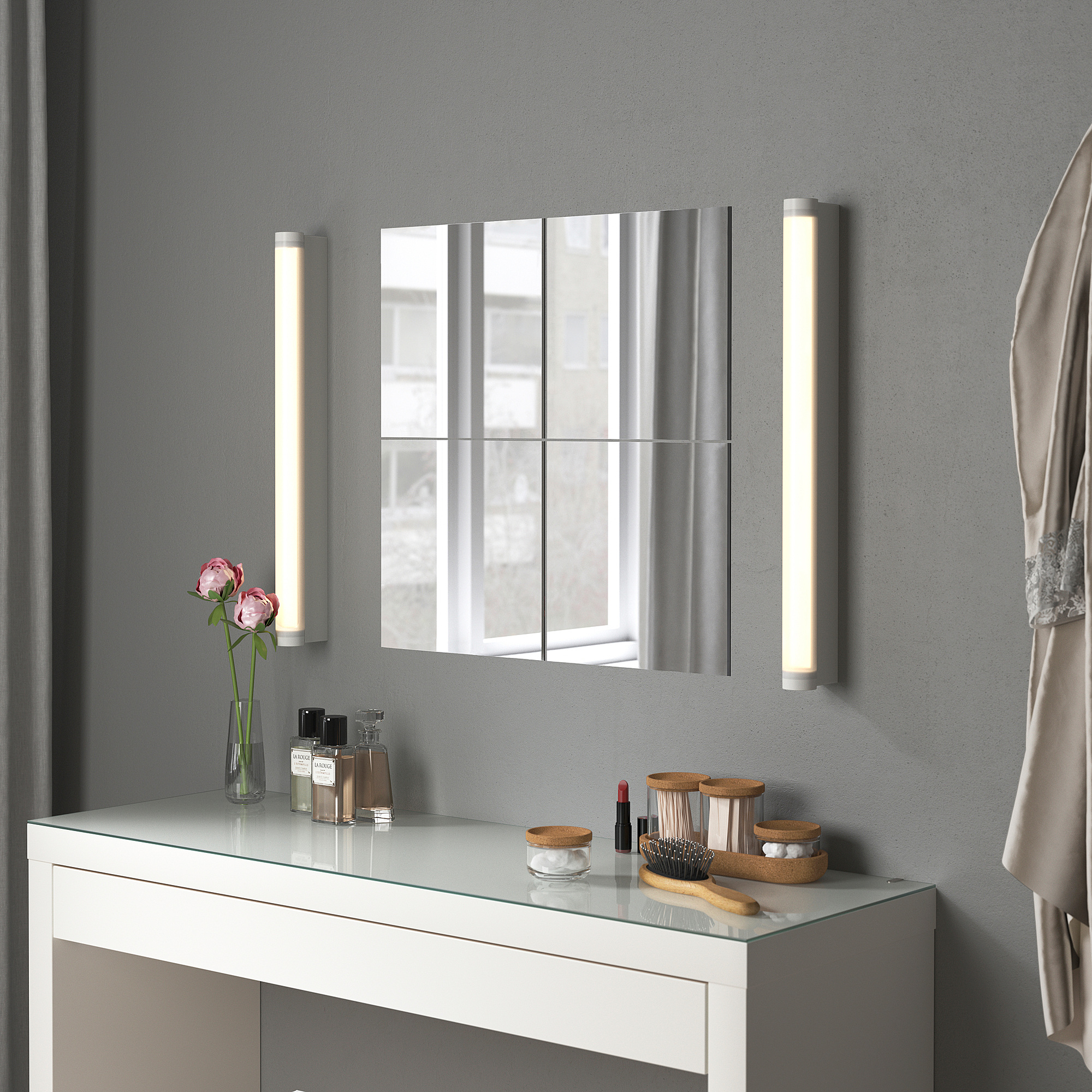 BLODLÖNN mirror