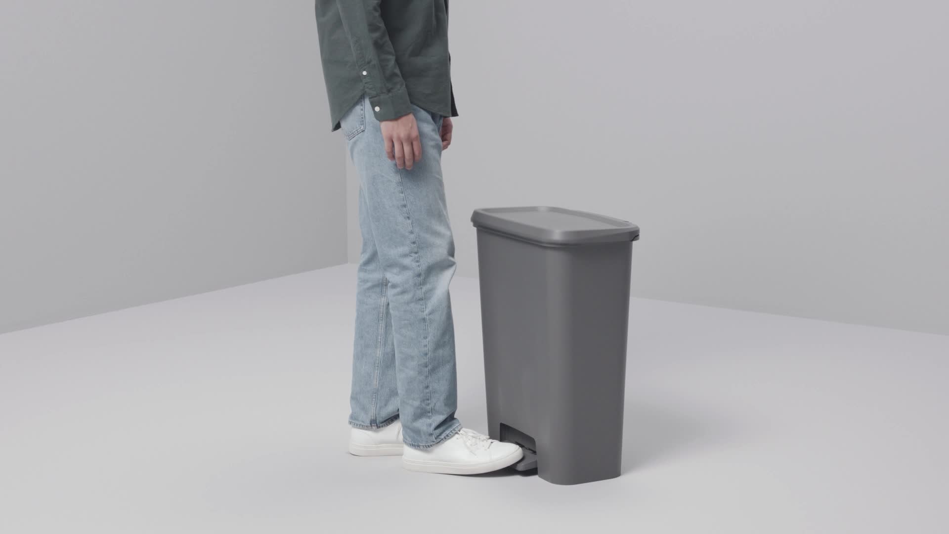 KNÖCKLA - pedal bin, dark grey, 50 l | IKEA Hong Kong and Macau