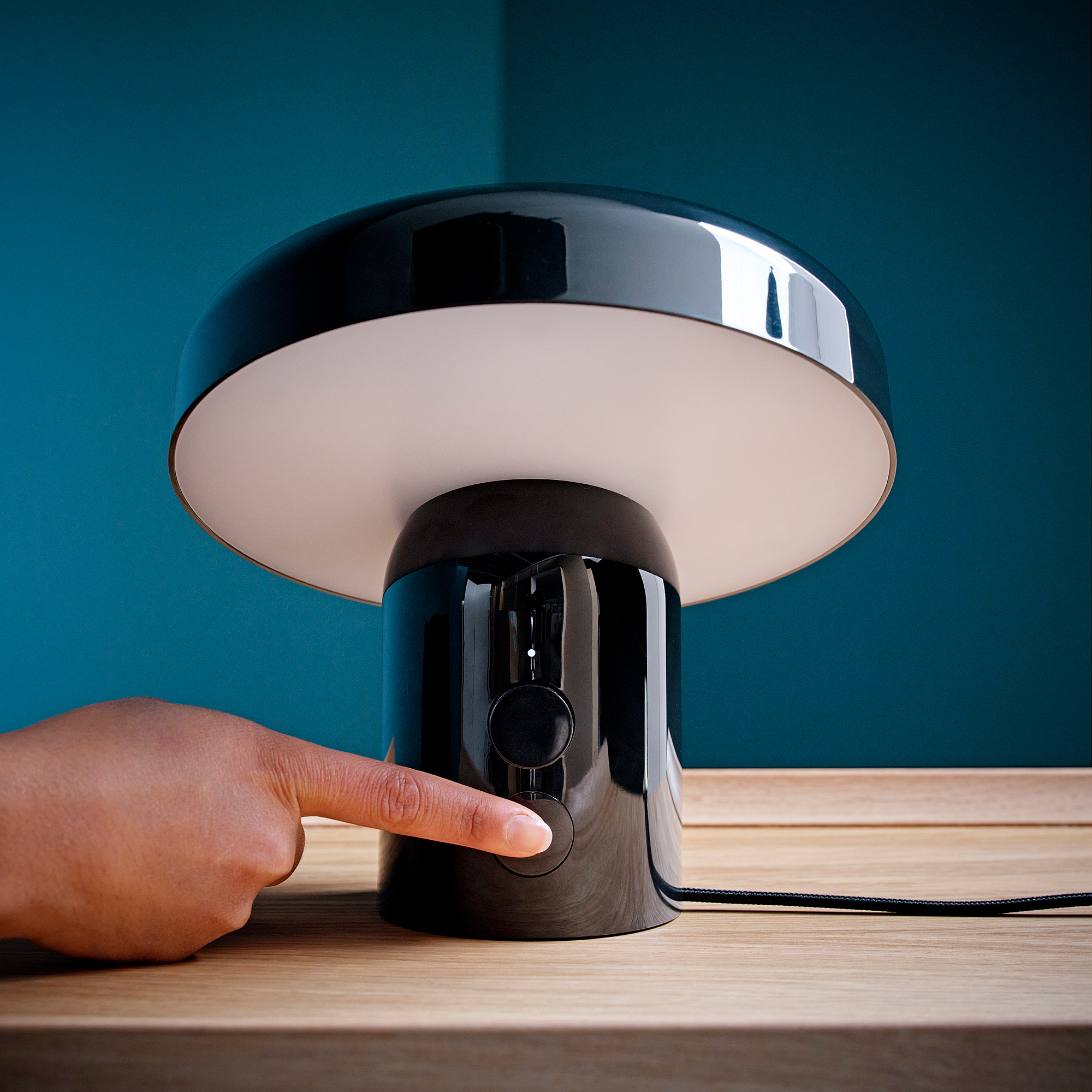 BLOMPRAKT Bluetooth speaker lamp