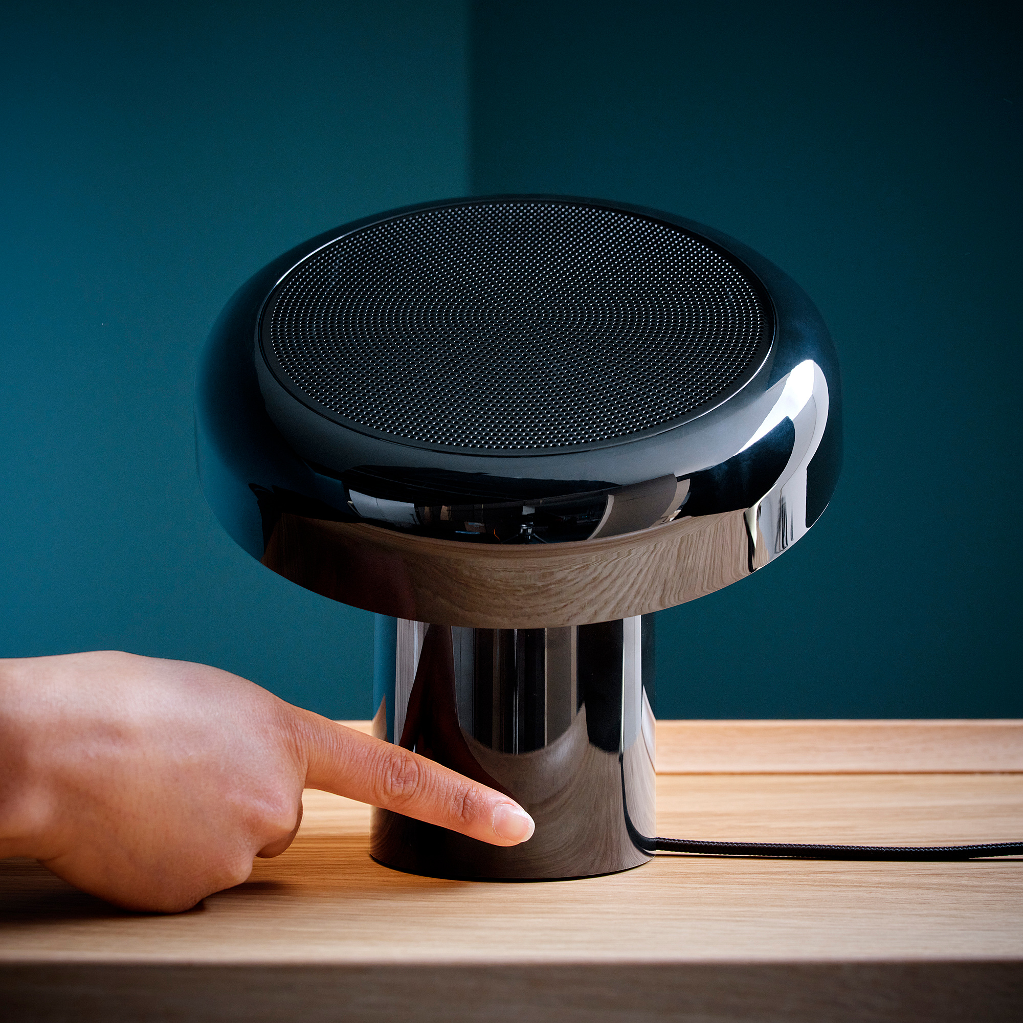 BLOMPRAKT Bluetooth speaker lamp