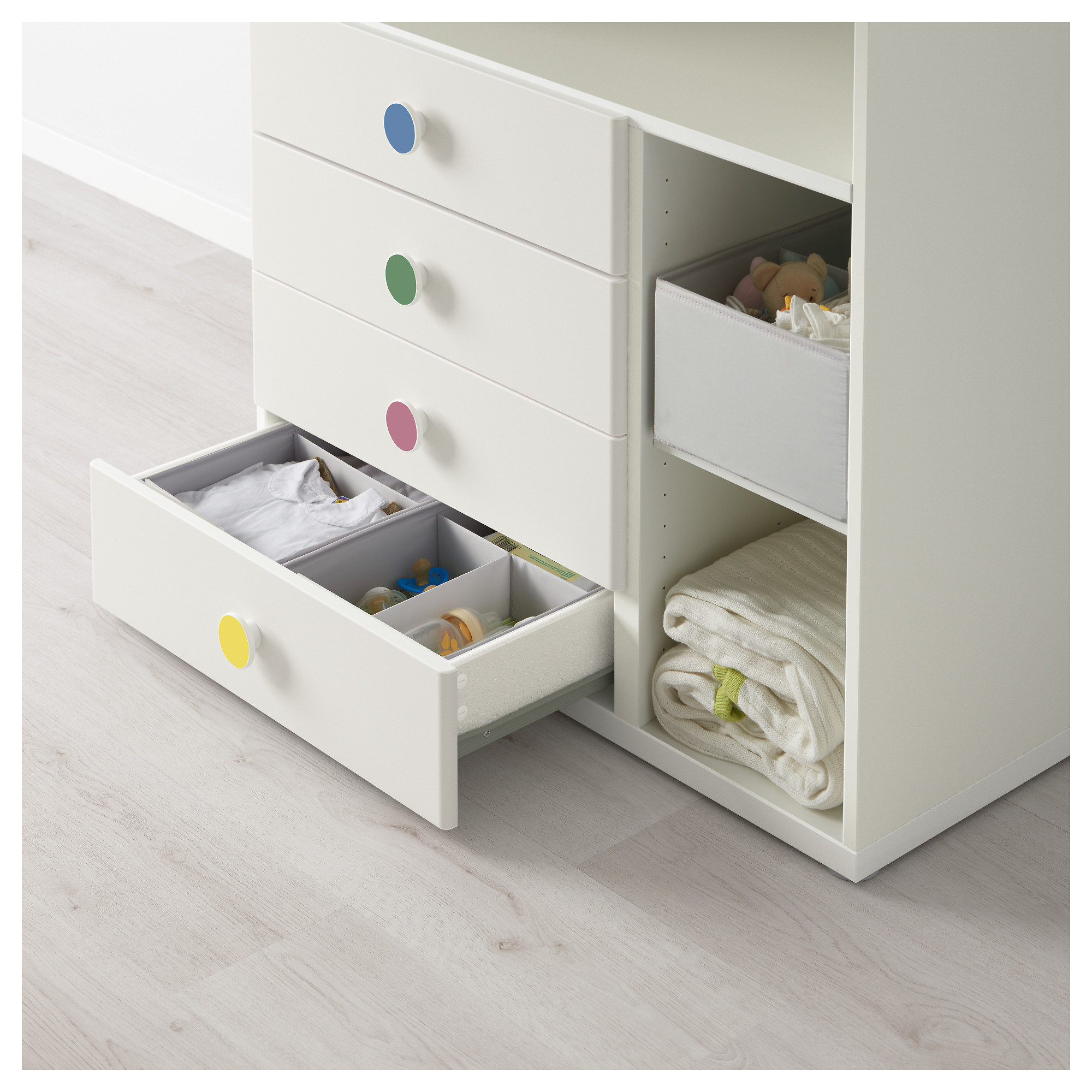 changing table and drawers
