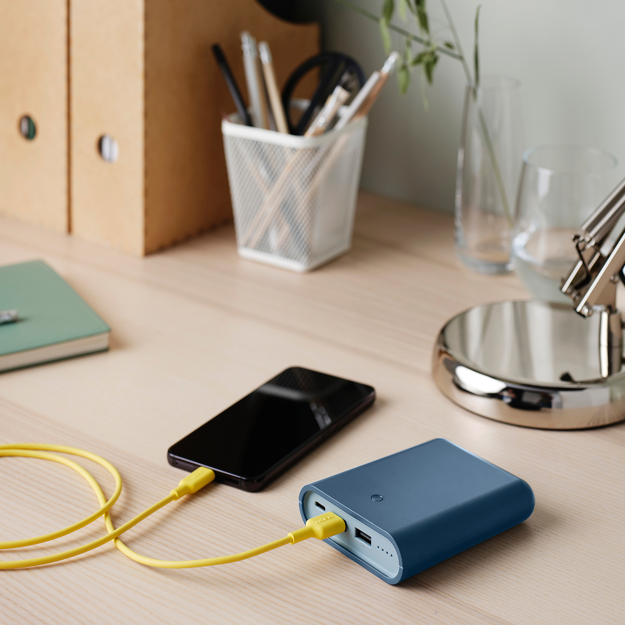 VARMFRONT power bank
