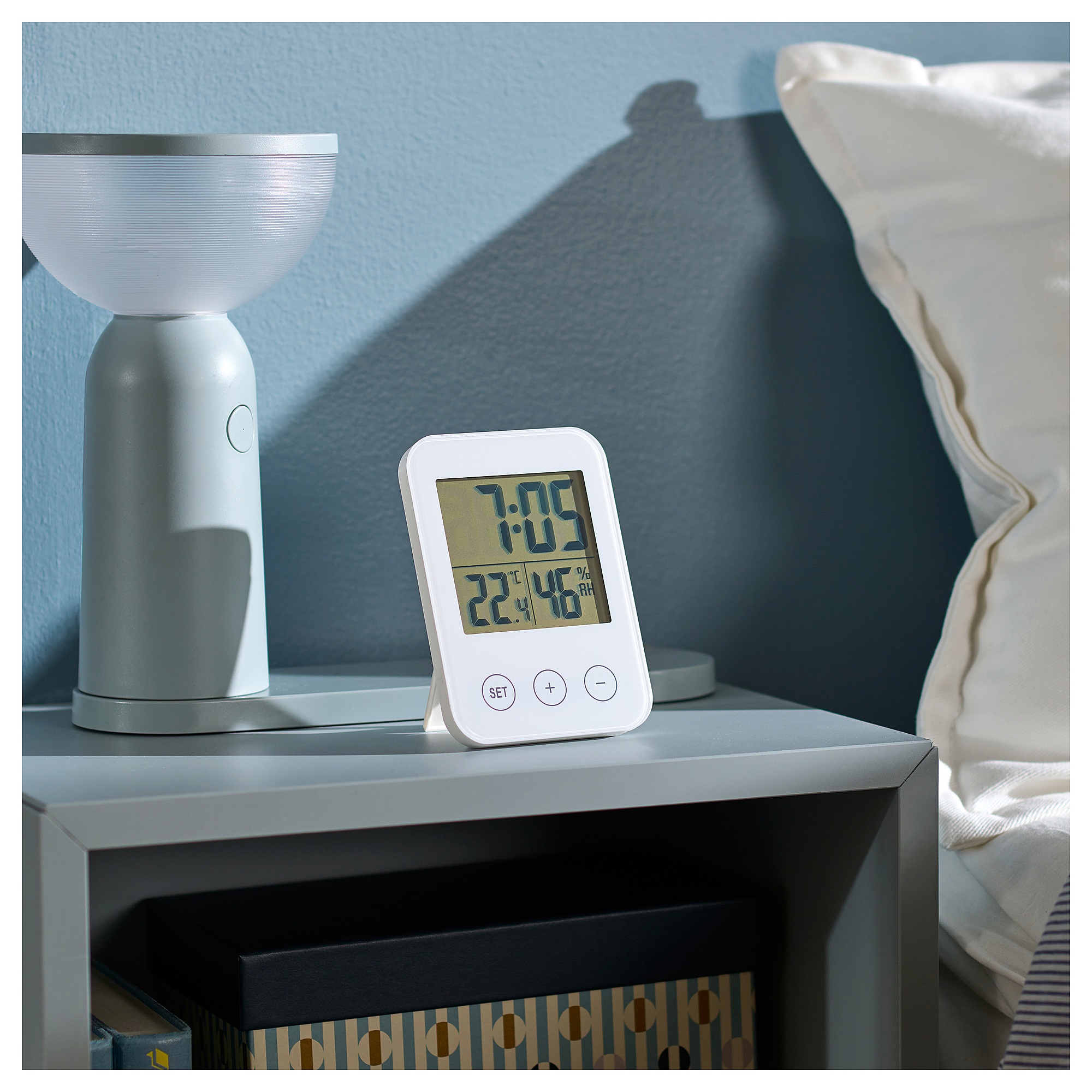 SLÅTTIS clock with hygro-/thermometer