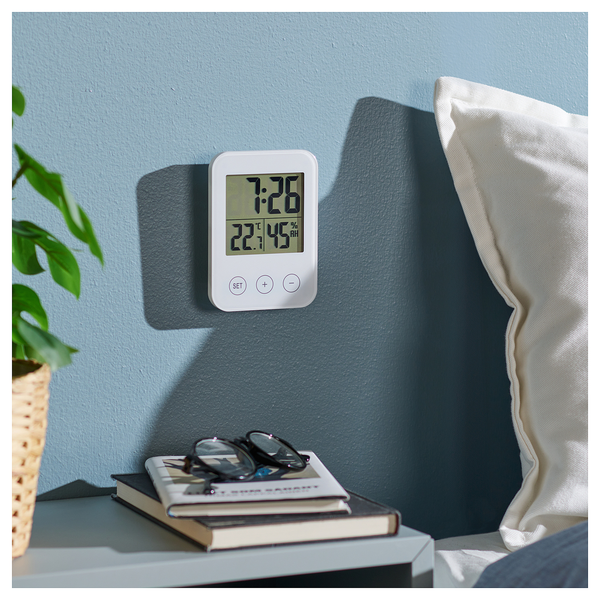 SLÅTTIS clock with hygro-/thermometer