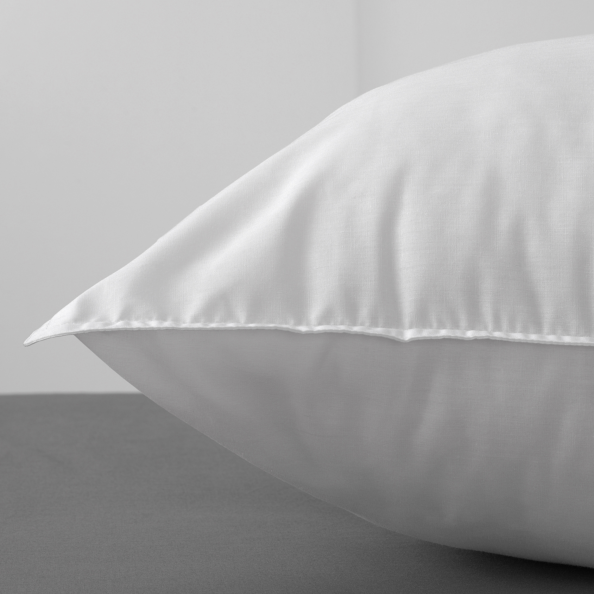 SMÅSPORRE pillow, high