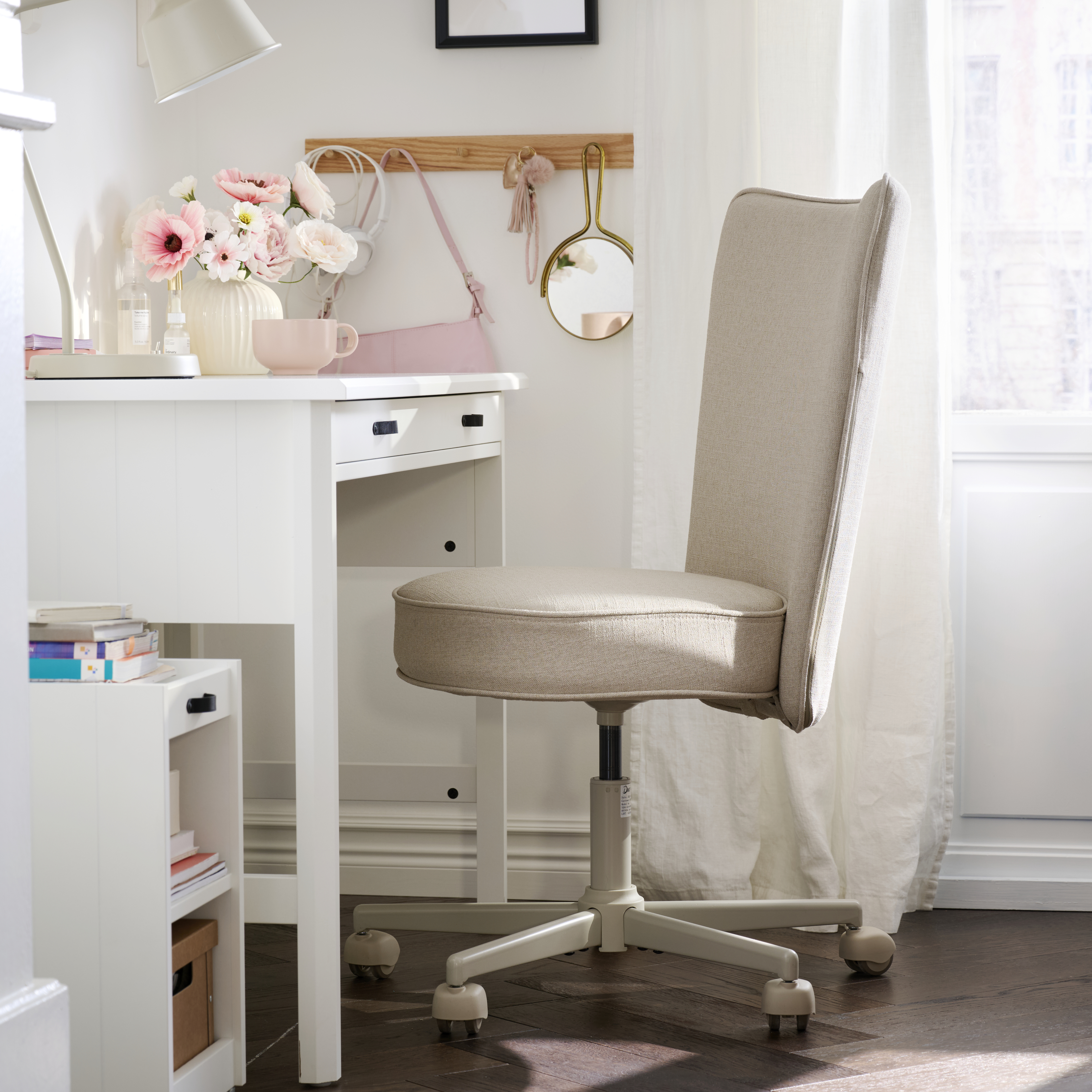 BRYTNING storage unit